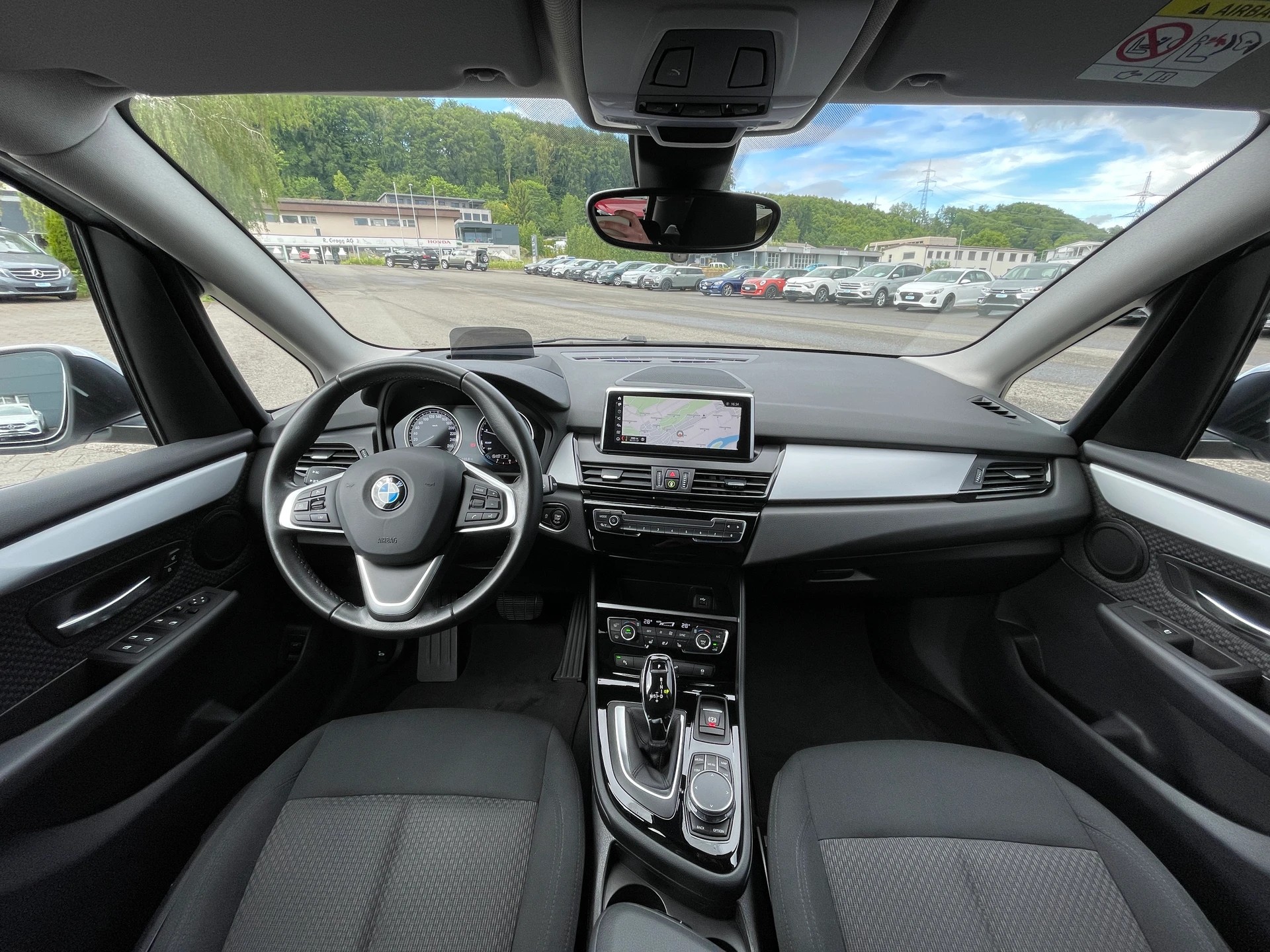 BMW 218i Active Tourer DKG-image-6