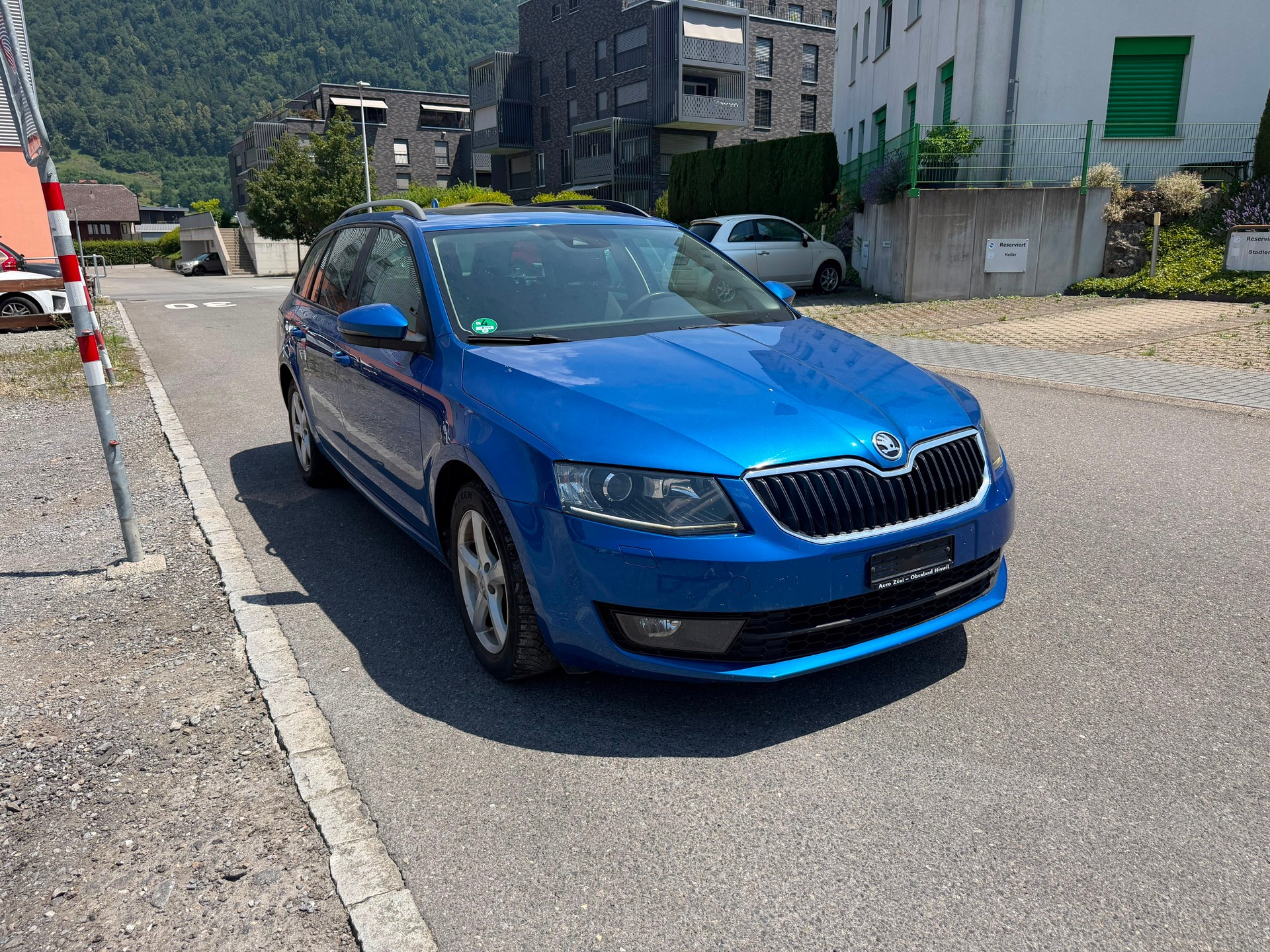 SKODA Octavia Combi 2.0 TDI Fresh 4x4-image-0