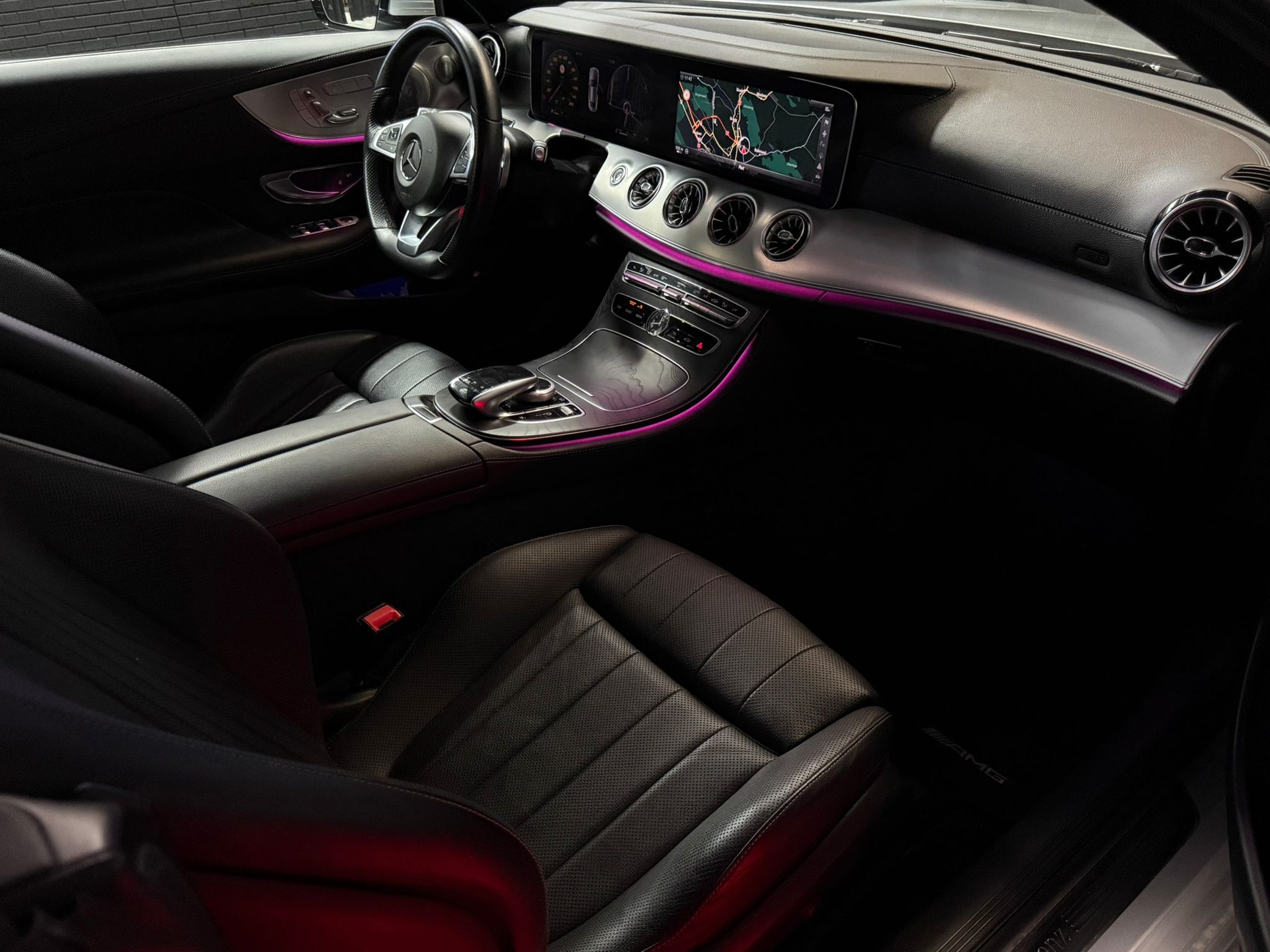 MERCEDES-BENZ E 400 Coupé AMG Line 4 Matic 9G-Tronic-image-11