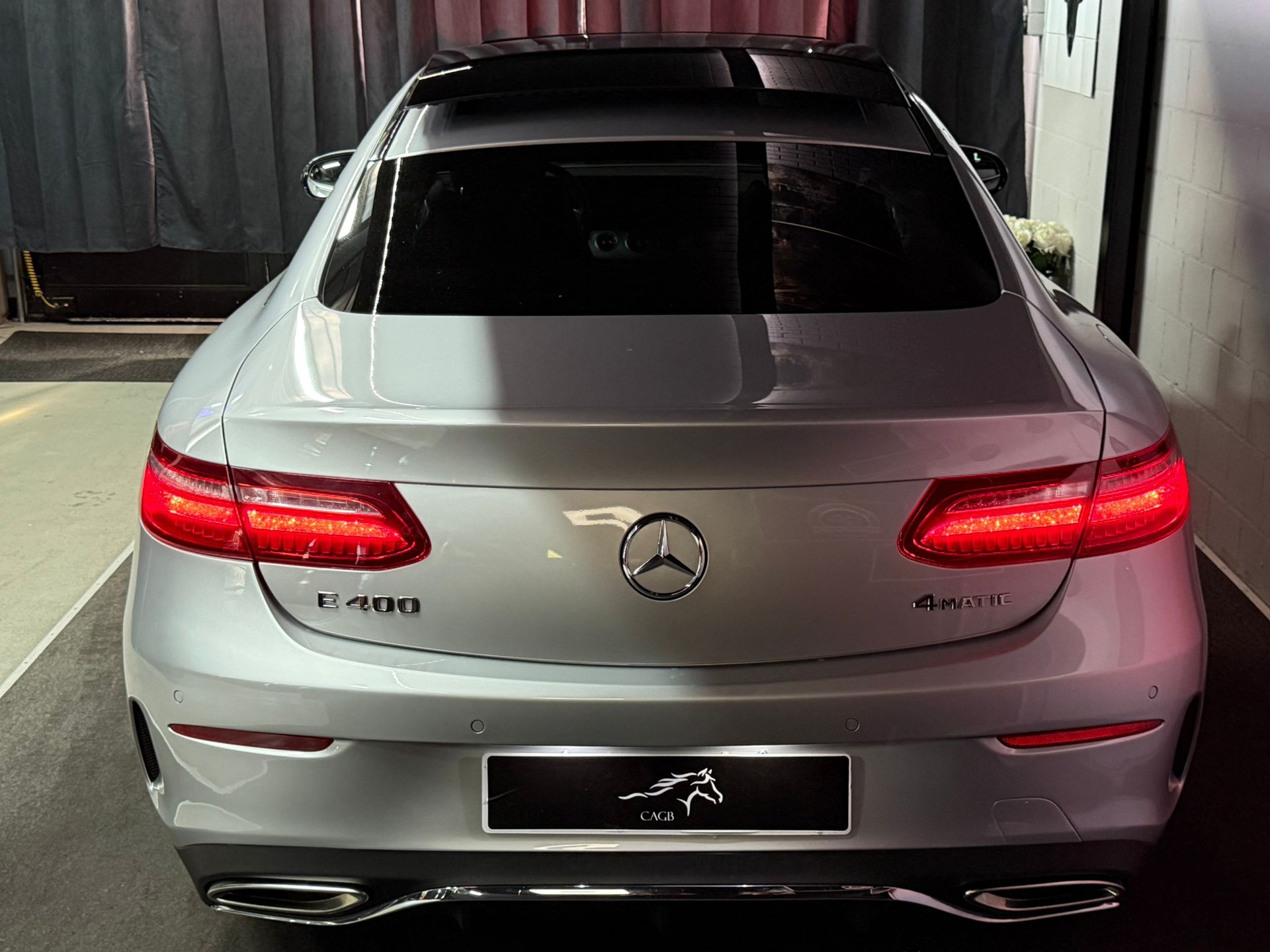 MERCEDES-BENZ E 400 Coupé AMG Line 4 Matic 9G-Tronic-image-3