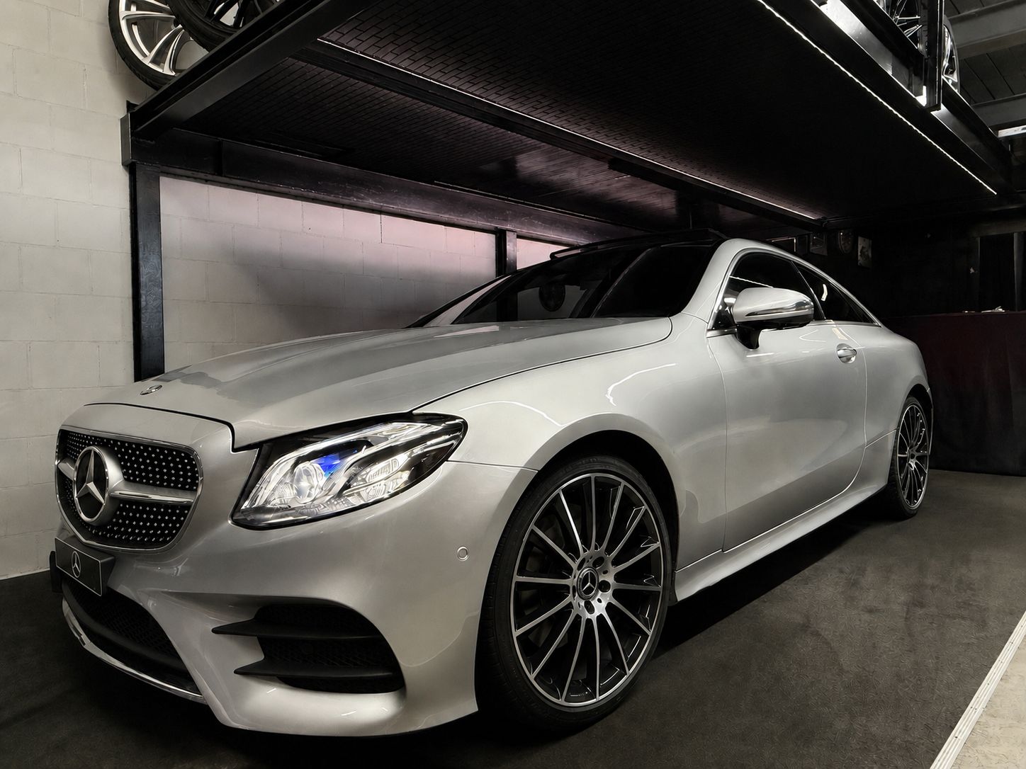 MERCEDES-BENZ E 400 Coupé AMG Line 4 Matic 9G-Tronic-image-0