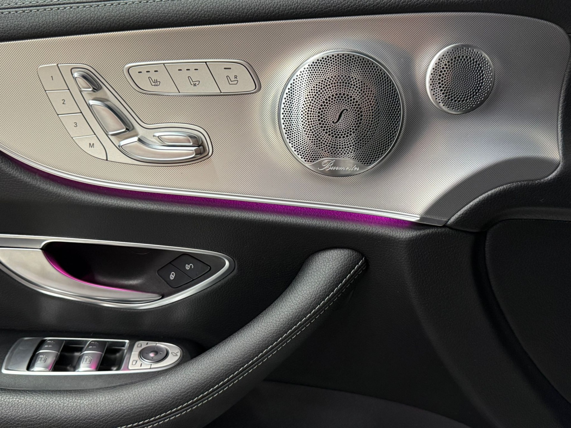 MERCEDES-BENZ E 400 Coupé AMG Line 4 Matic 9G-Tronic-image-17
