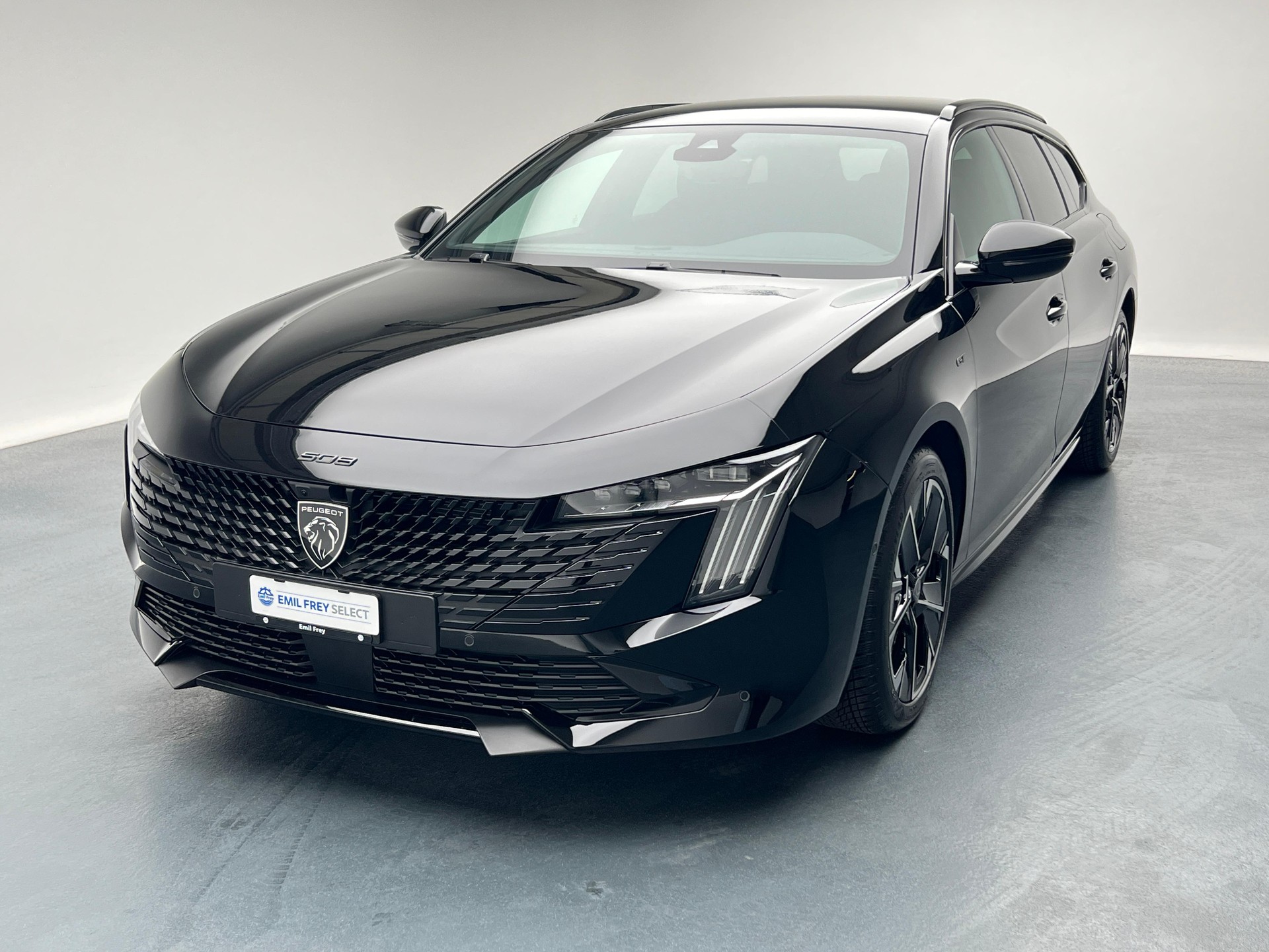 PEUGEOT 508 SW 1.6 Plug-in Hybrid GT-image-1