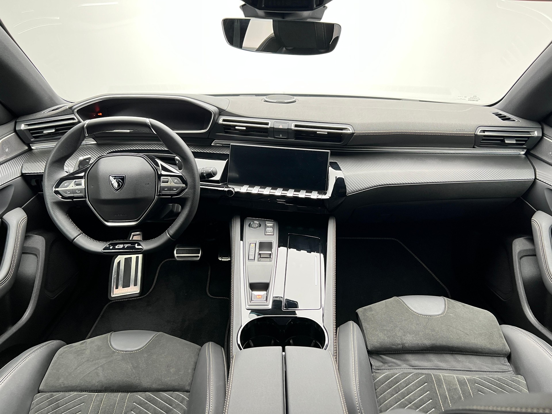 PEUGEOT 508 SW 1.6 Plug-in Hybrid GT-image-9