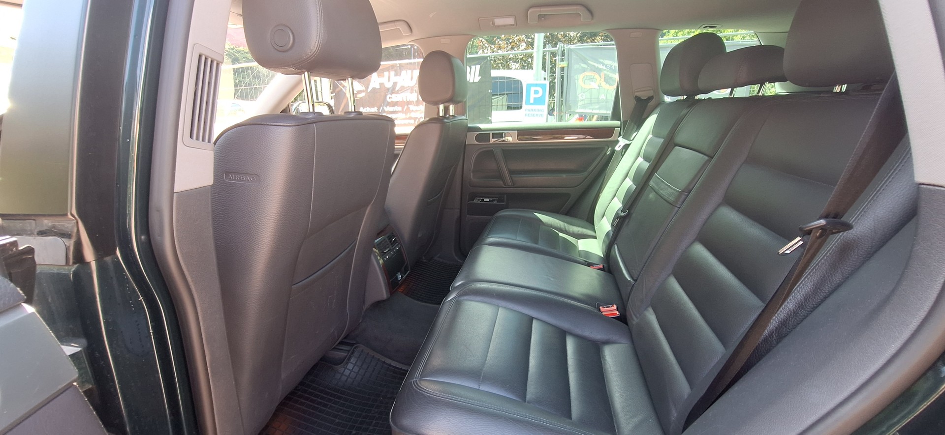VW Touareg 3.0 TDI-image-9