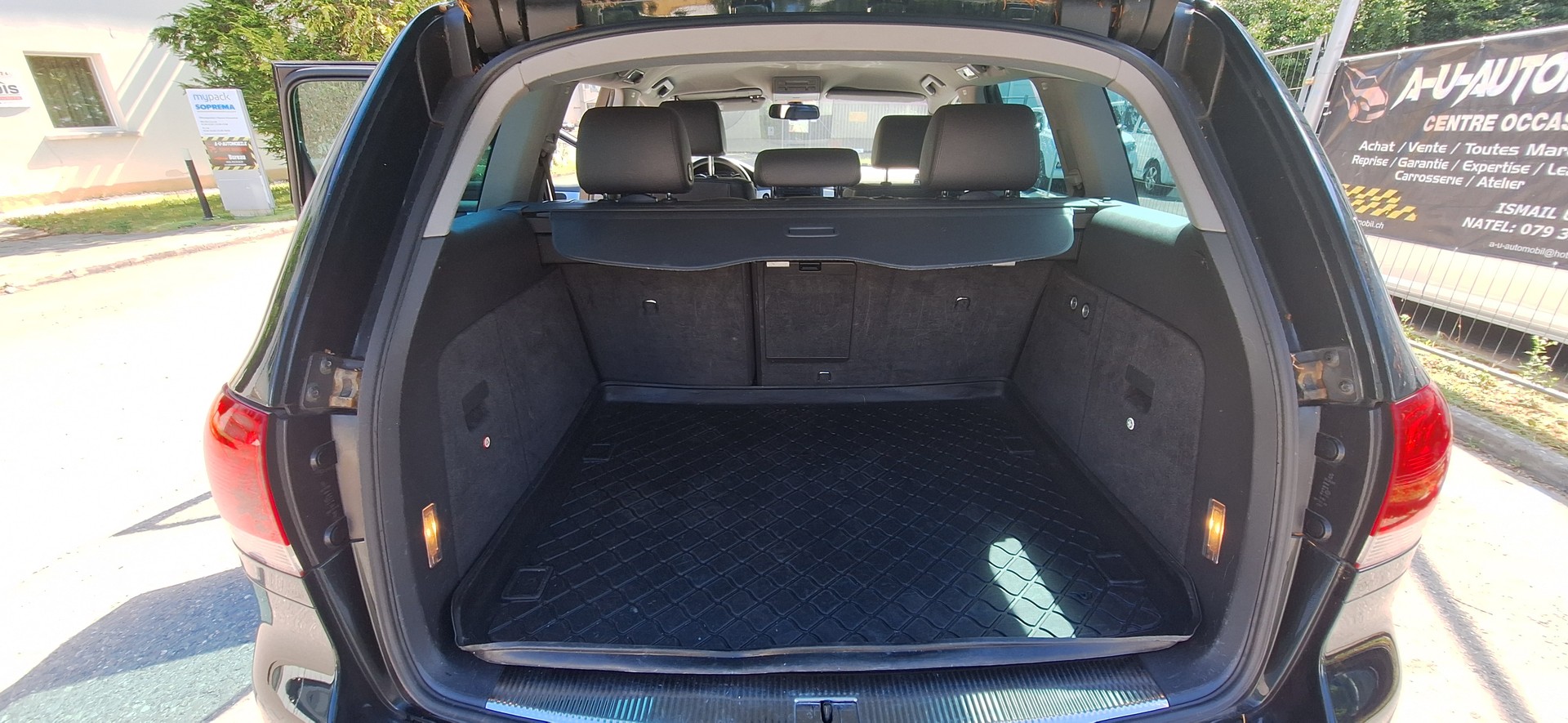 VW Touareg 3.0 TDI-image-10