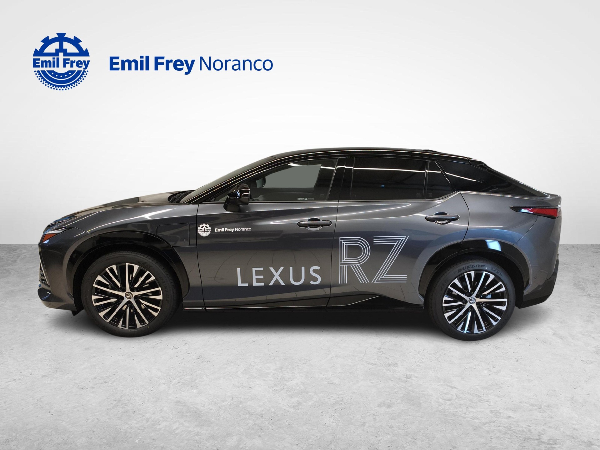 LEXUS RZ 500e Excellence-showroom-element-1