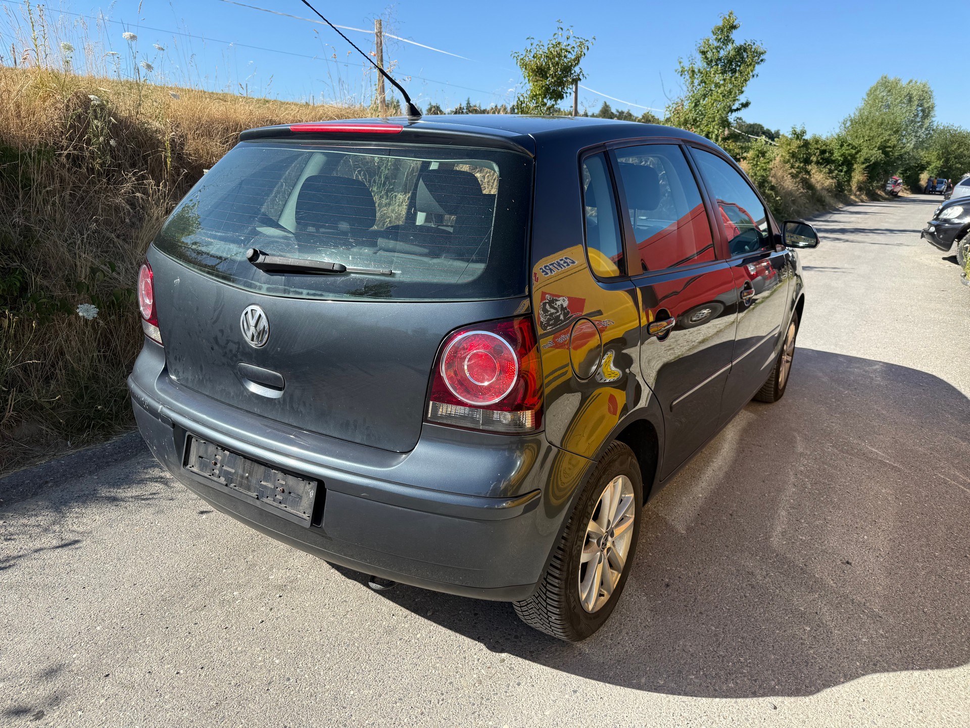 VW Polo 1.6 16V Trendline-image-2