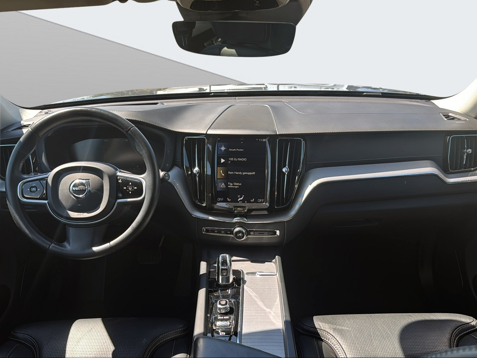 VOLVO XC60 2.0 T8 TE Inscription AWD-image-11