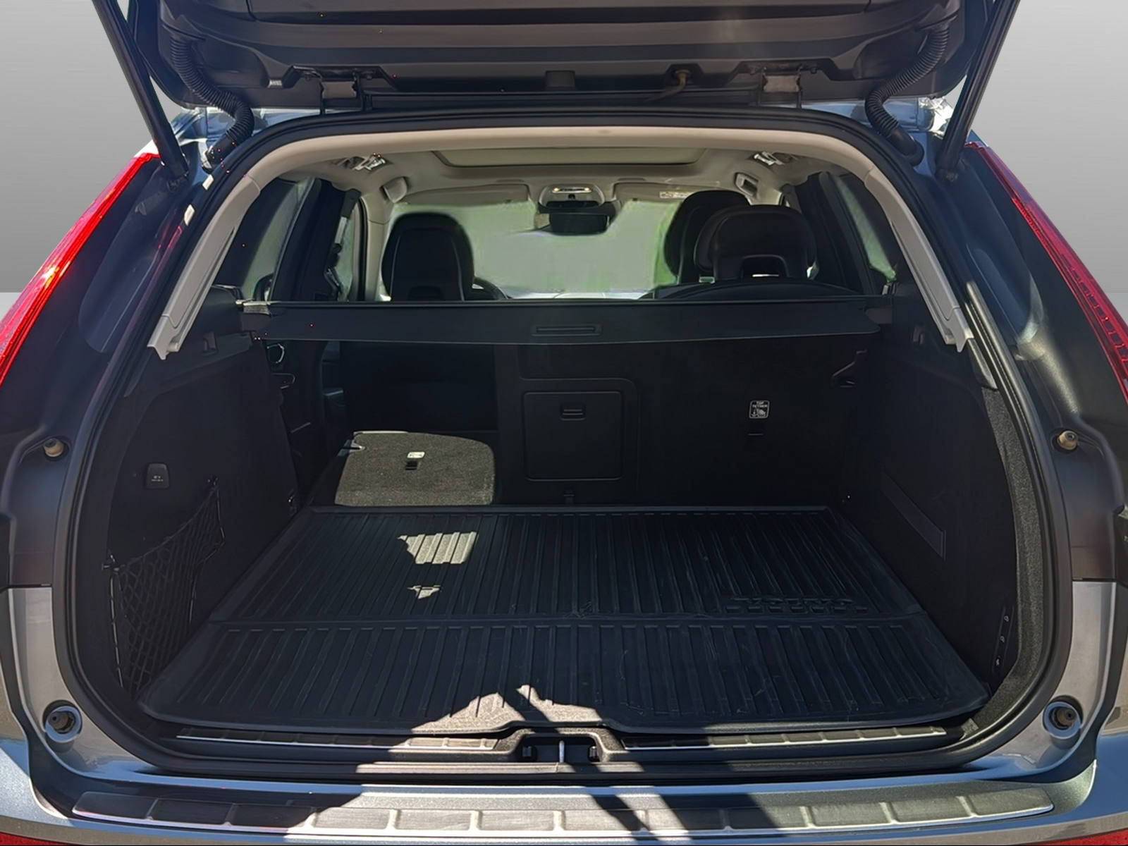 VOLVO XC60 2.0 T8 TE Inscription AWD-image-15