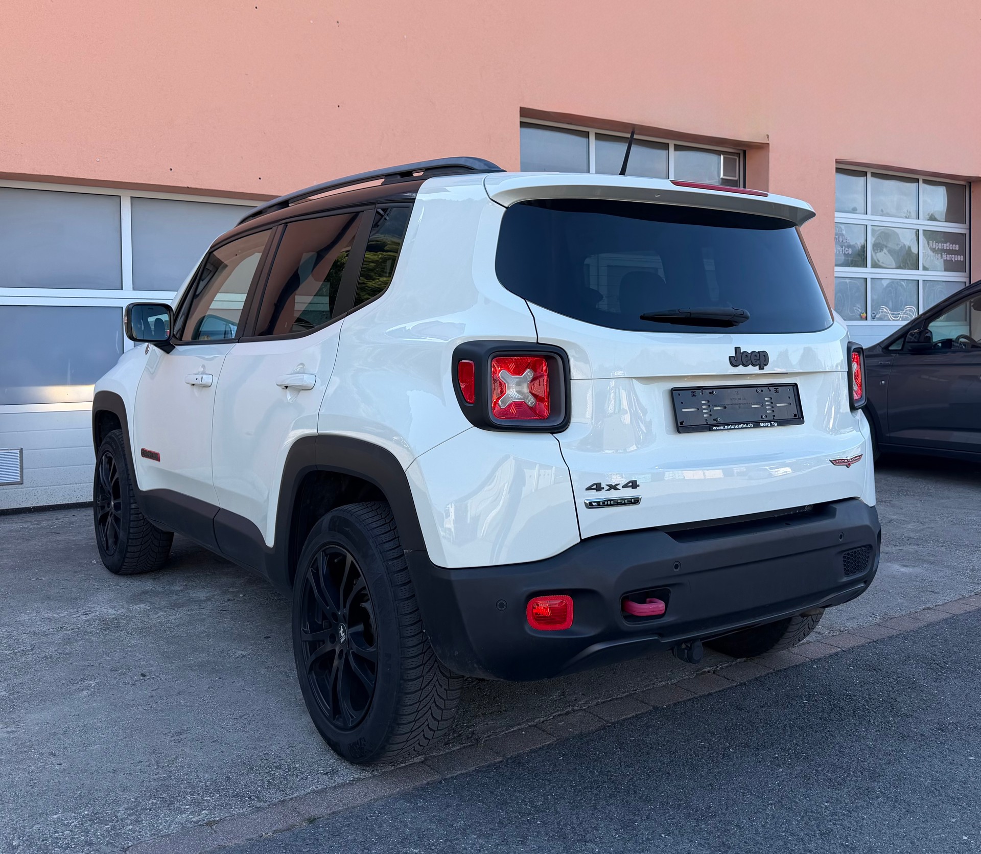 JEEP Renegade 2.0 CRD Trailhawk AWD + Low Range 9ATX-image-2