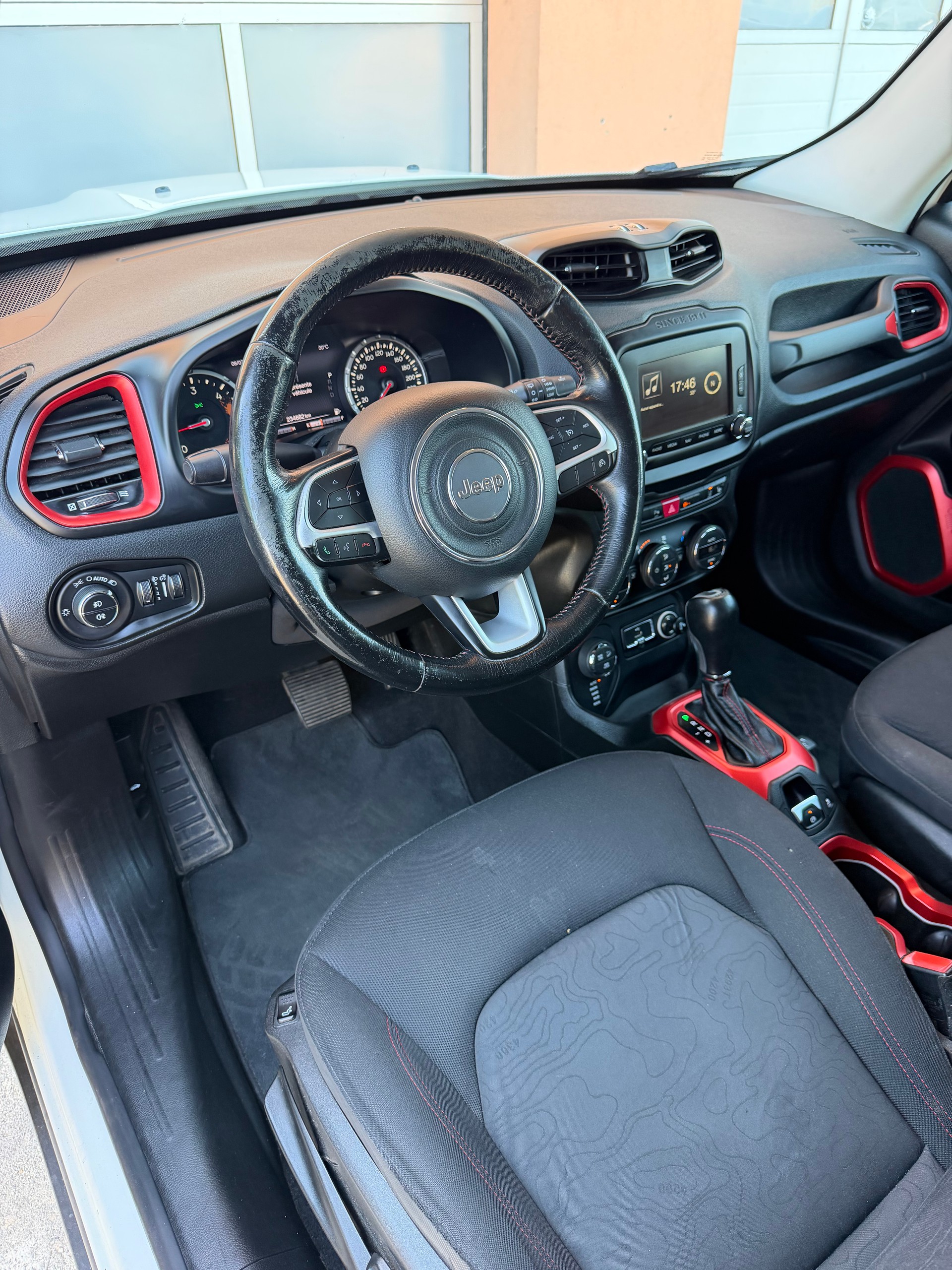 JEEP Renegade 2.0 CRD Trailhawk AWD + Low Range 9ATX-image-8