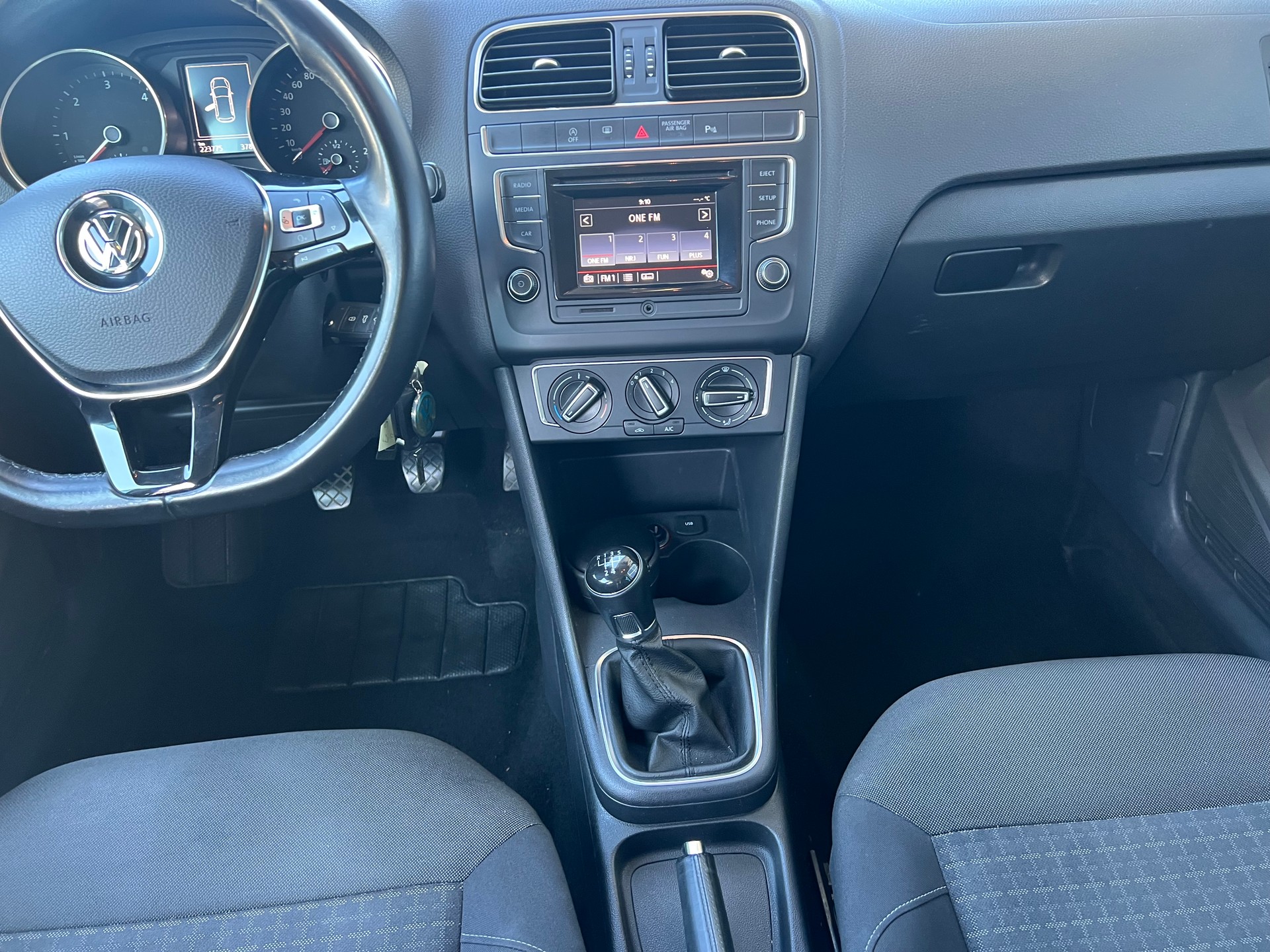 VW Polo 1.4 TDI BMT Comfortline *** Klima * Tempomat * Ab MFK 06.2025 **-image-17