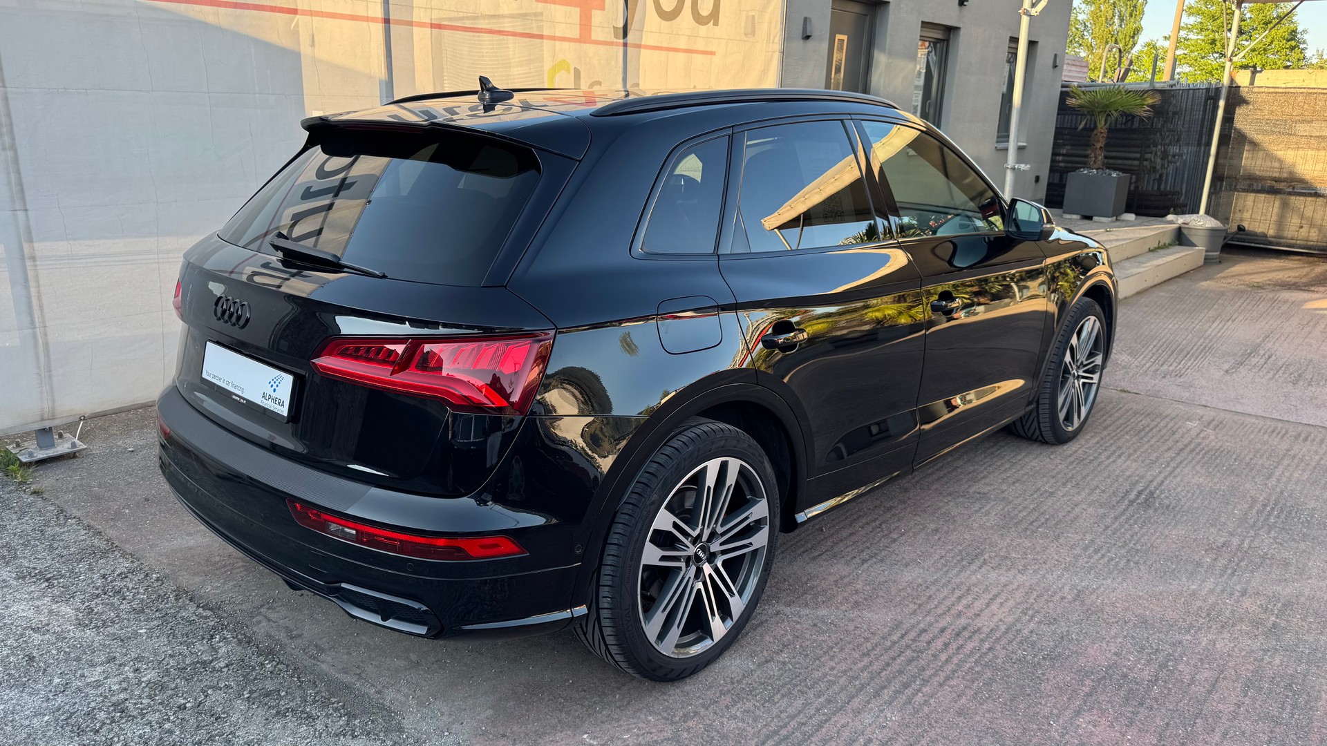AUDI SQ5 TDI quattro tiptronic-image-8