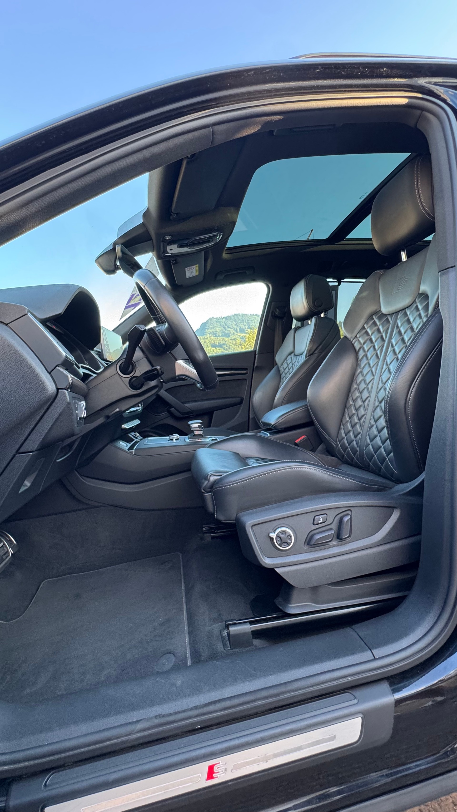 AUDI SQ5 TDI quattro tiptronic-image-16