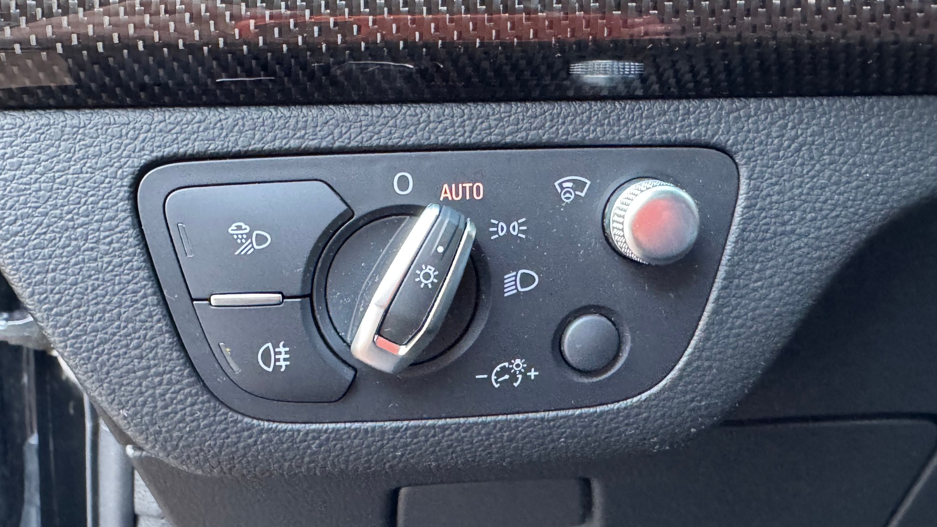 AUDI SQ5 TDI quattro tiptronic-image-21