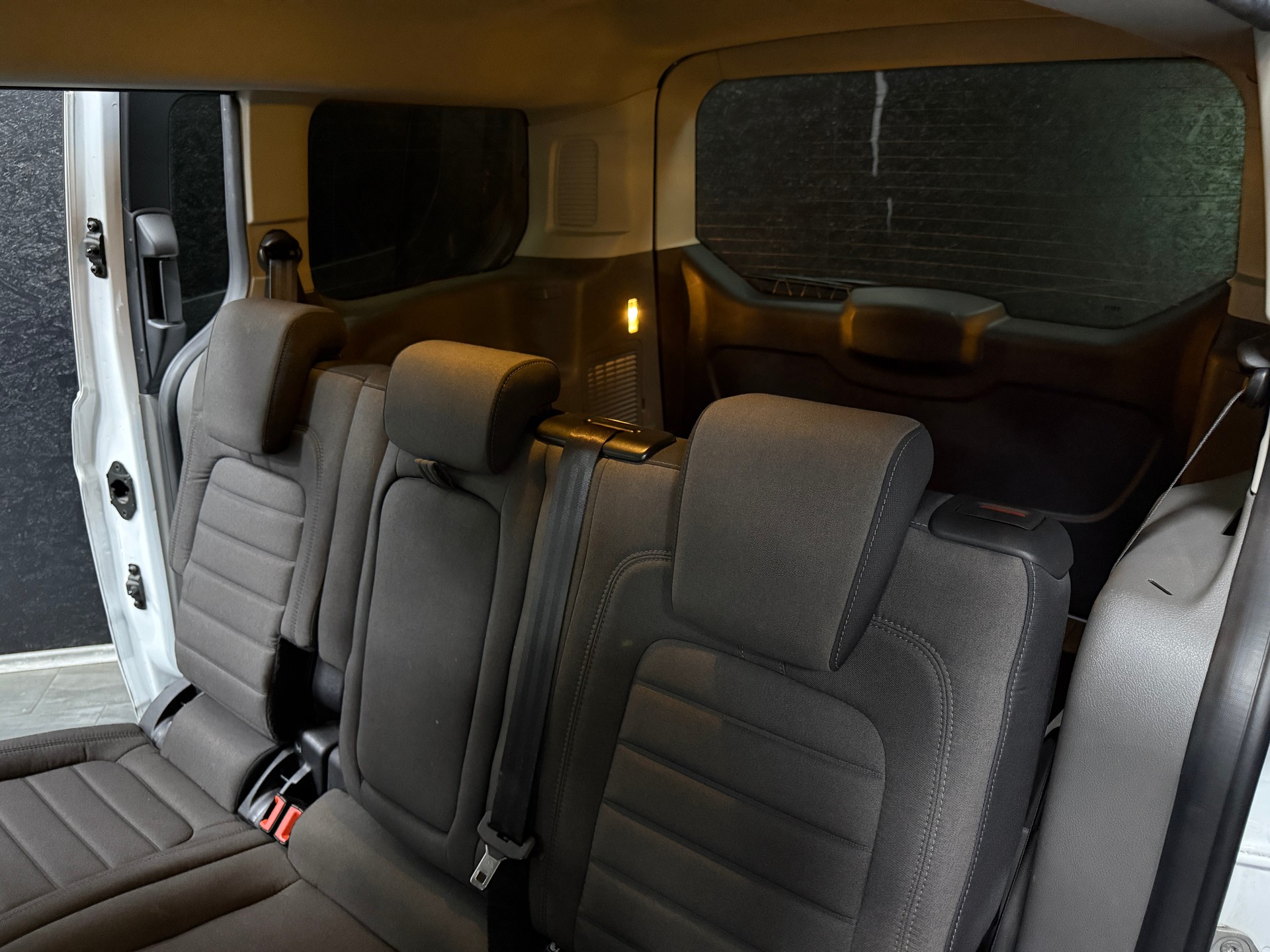 FORD Grand Tourneo Connect 1.5 EcoBlue Titanium / CH Fz aus 1 Hand-image-13