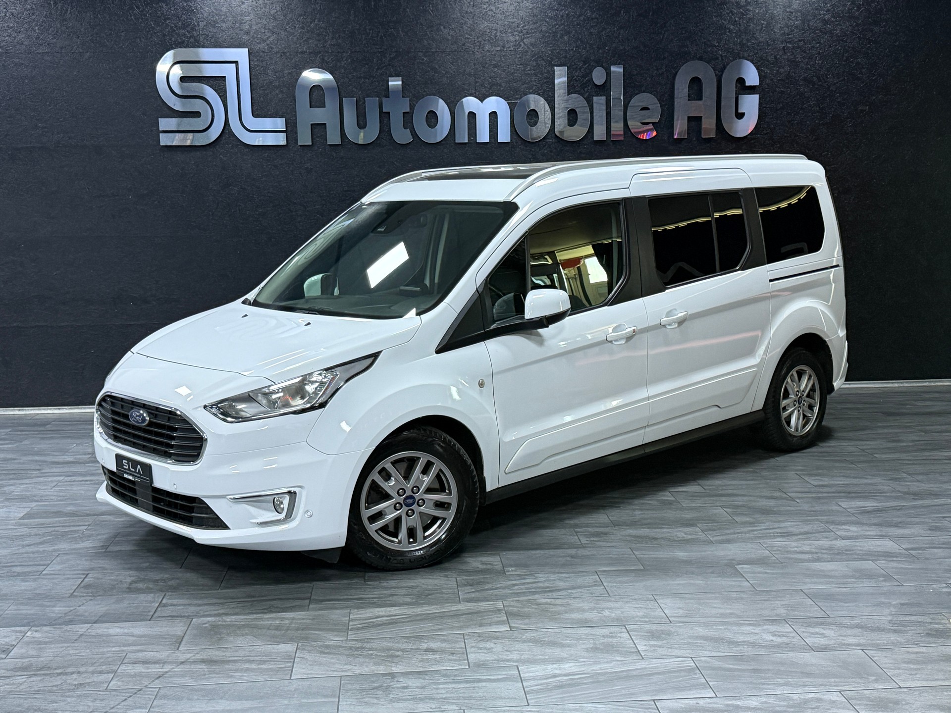 FORD Grand Tourneo Connect 1.5 EcoBlue Titanium / CH Fz aus 1 Hand-image-0
