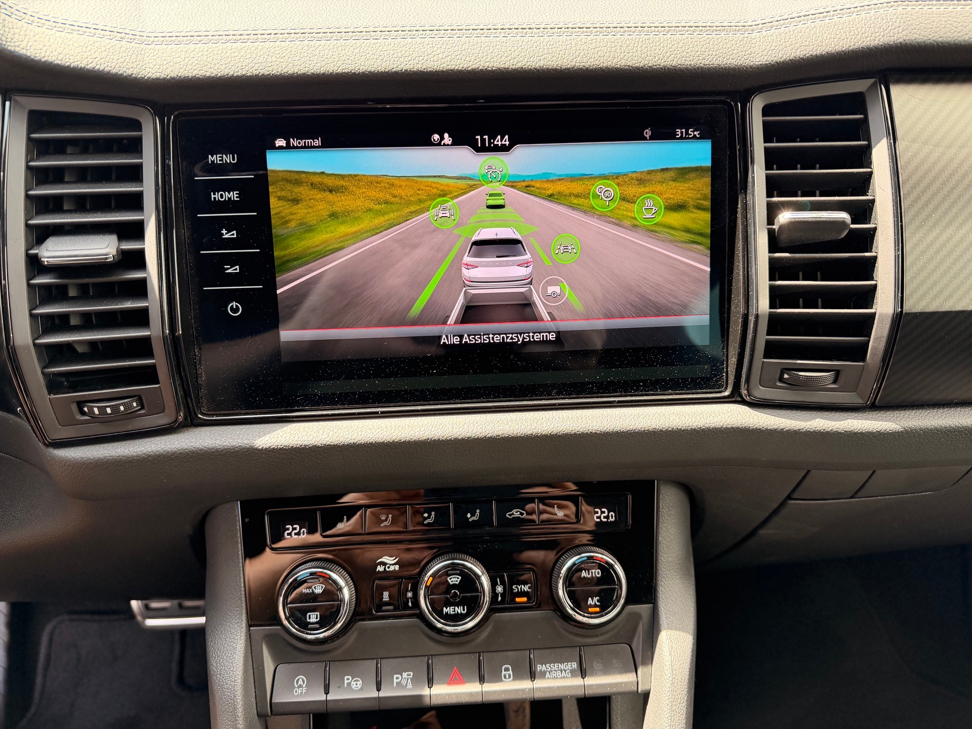 SKODA Kodiaq 2.0 TDI CR SportLine 4x4 DSG-image-13