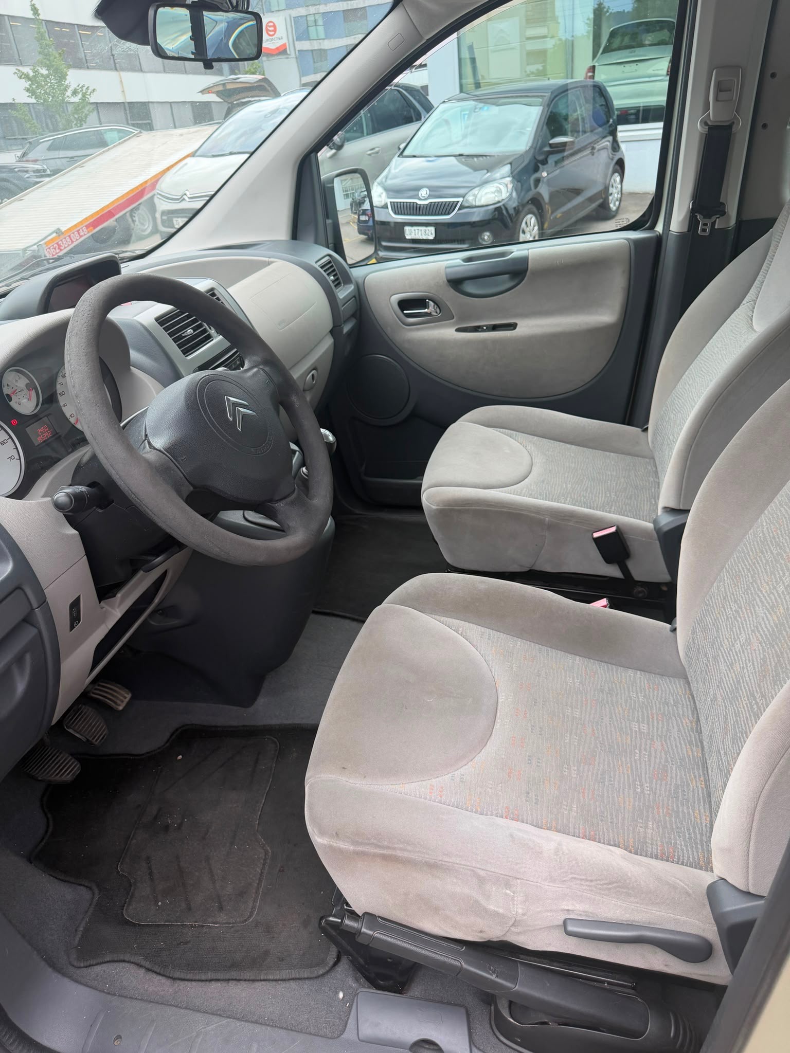 CITROEN Jumpy 2.0 HDi L2H1 Business-image-5