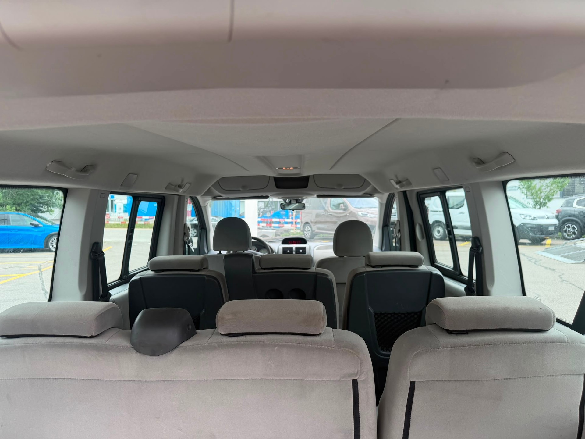 CITROEN Jumpy 2.0 HDi L2H1 Business-image-13