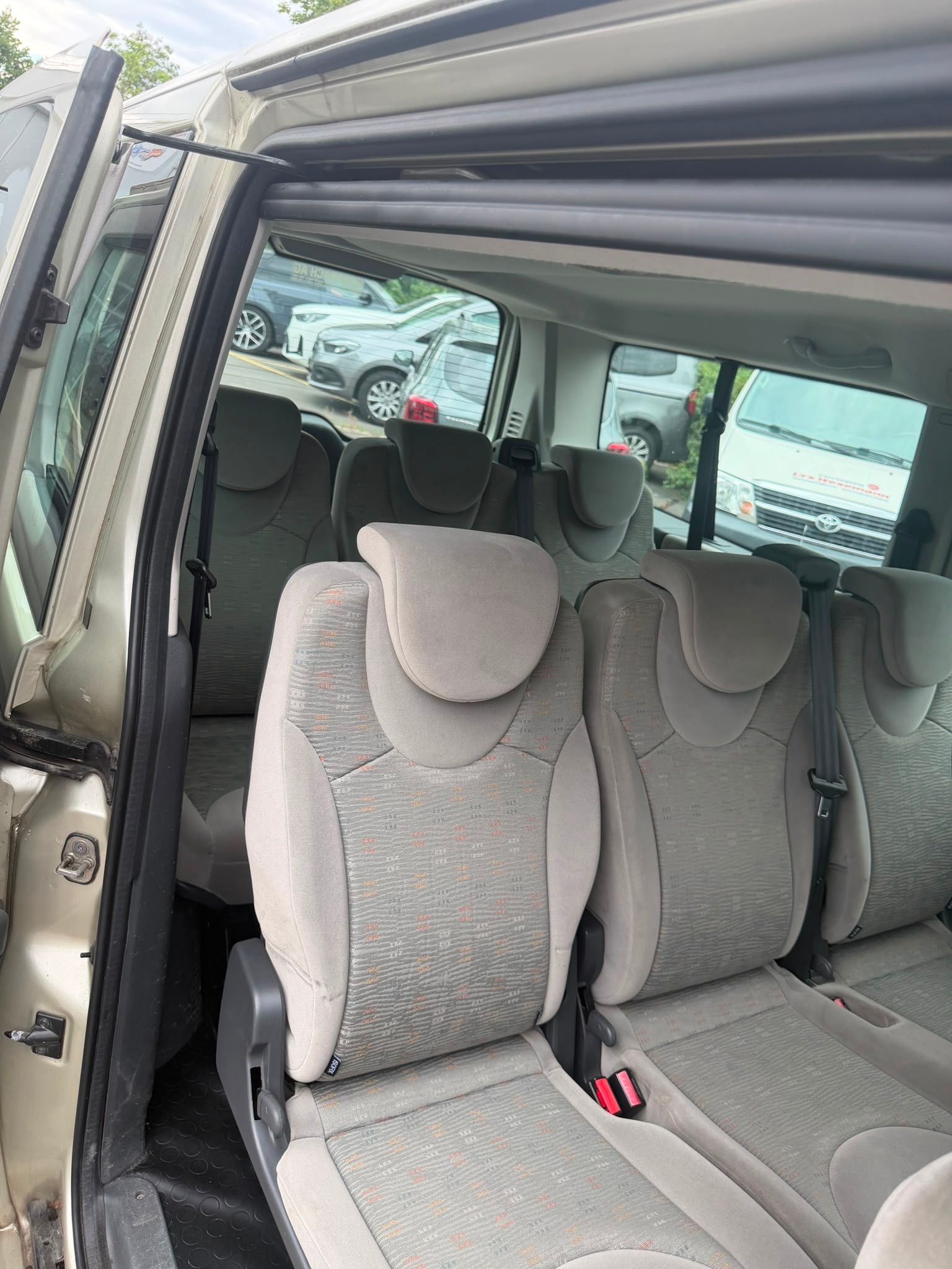 CITROEN Jumpy 2.0 HDi L2H1 Business-image-8