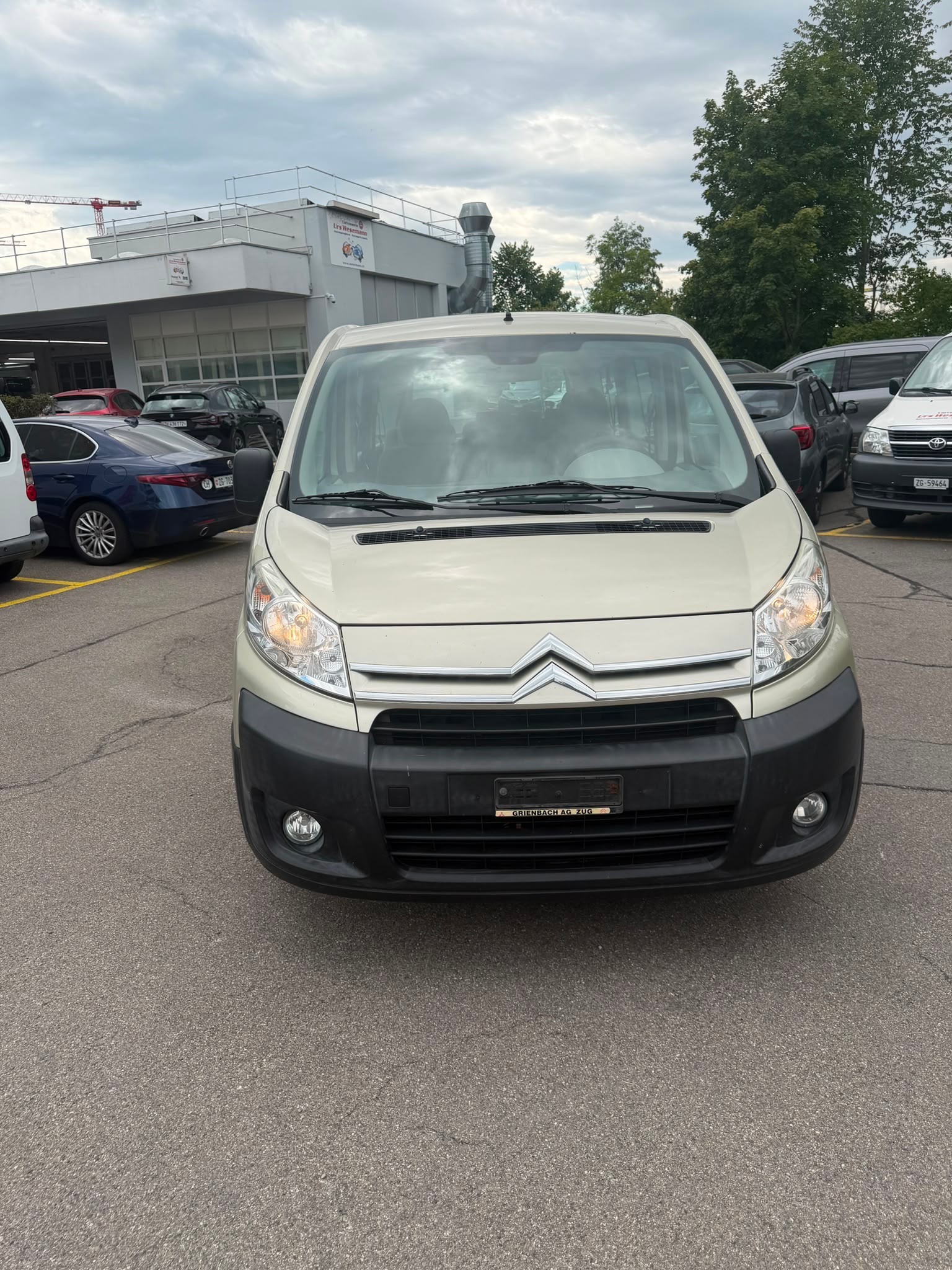 CITROEN Jumpy 2.0 HDi L2H1 Business-image-0