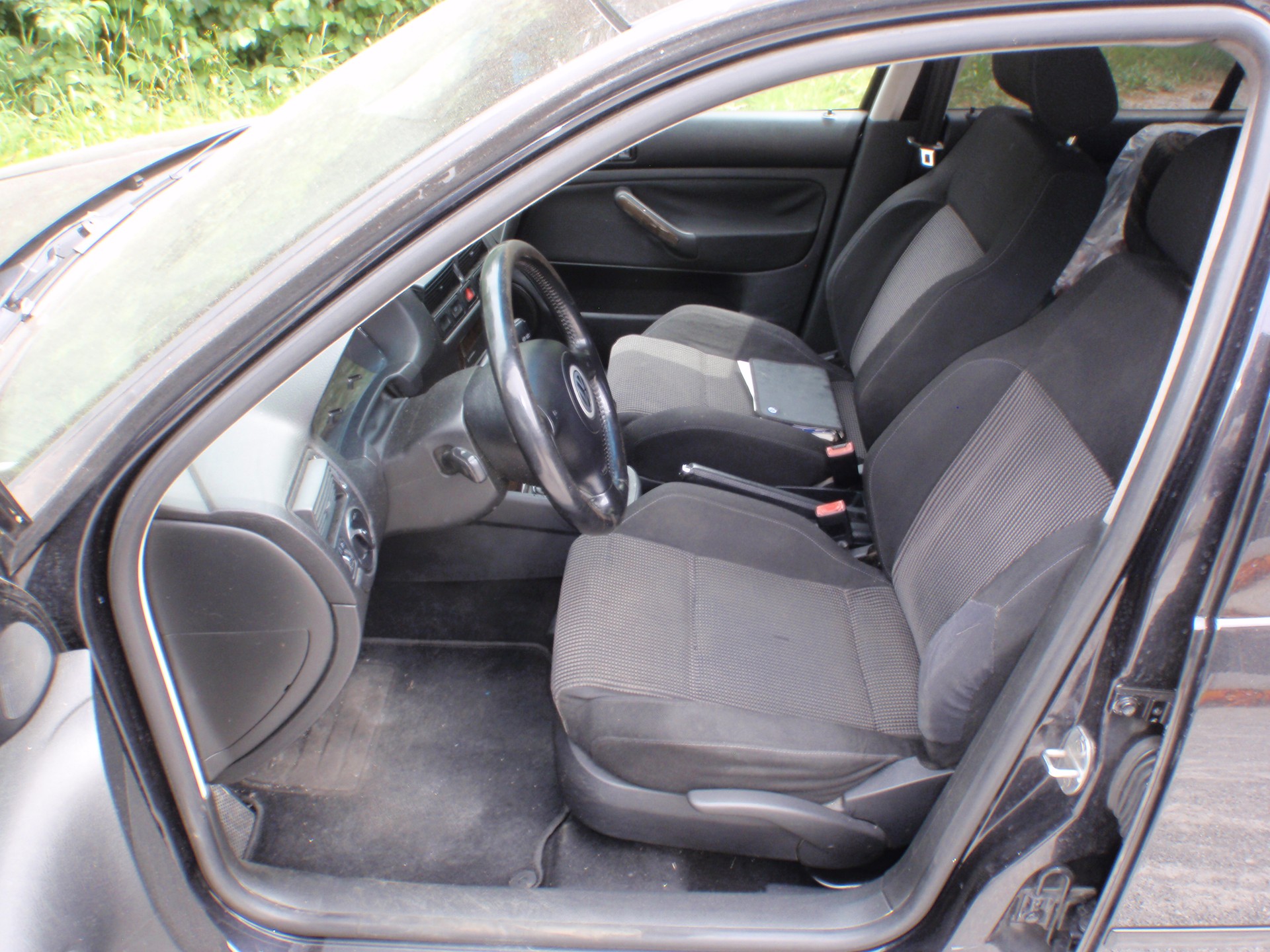VW Golf 1.8 T GTI-image-6