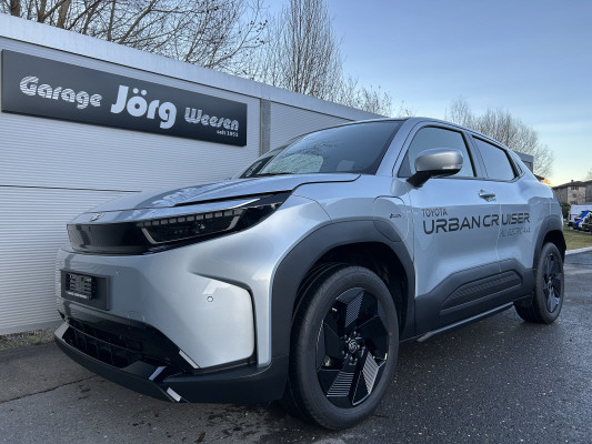 TOYOTA Urban Cr.61kWh Prem. AWD-image-0