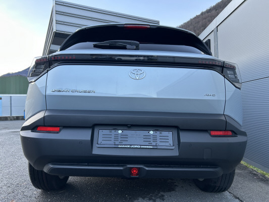 TOYOTA Urban Cr.61kWh Prem. AWD-image-4