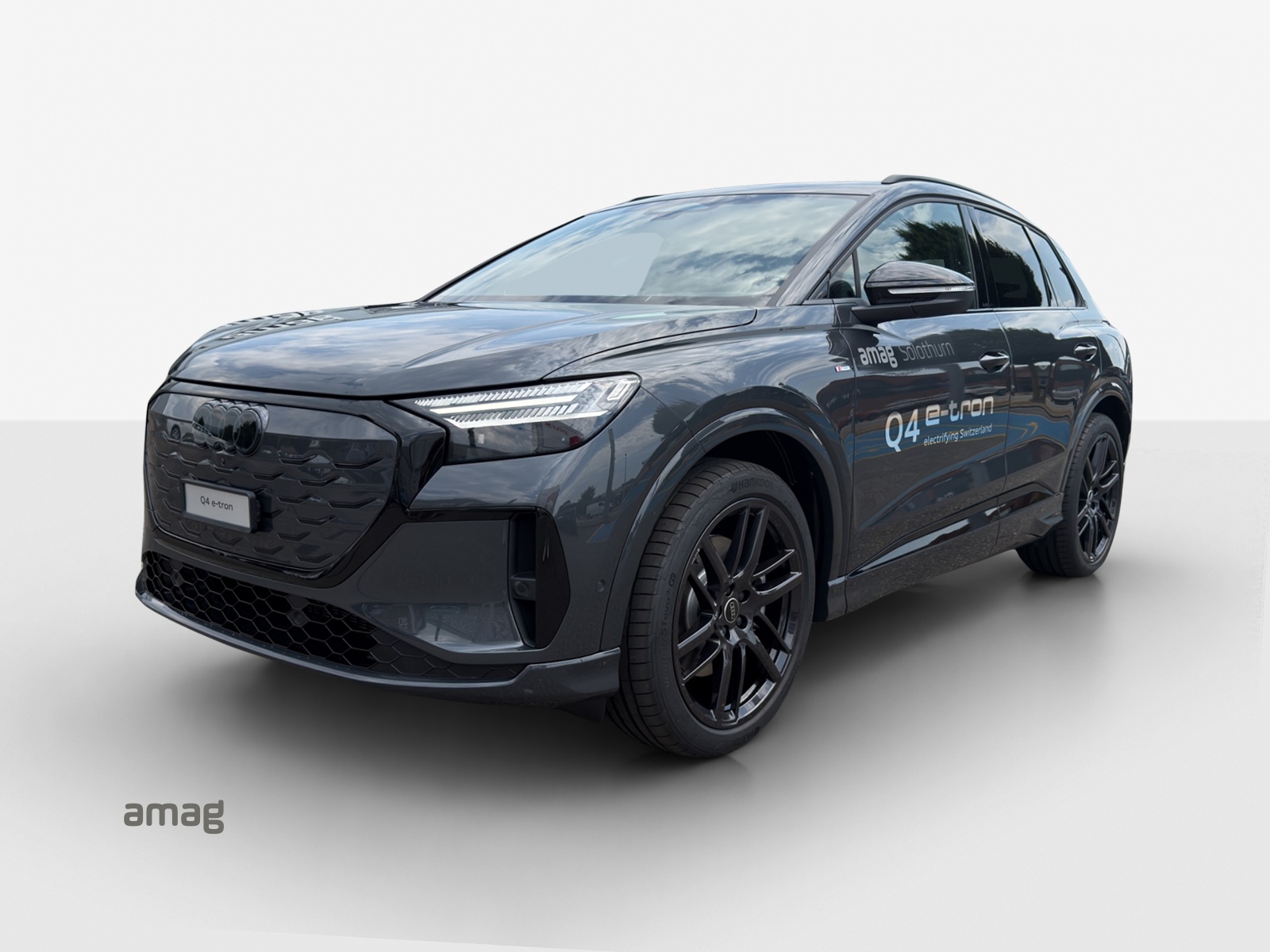 AUDI Q4 e-tron SUV quattro performance-image-0