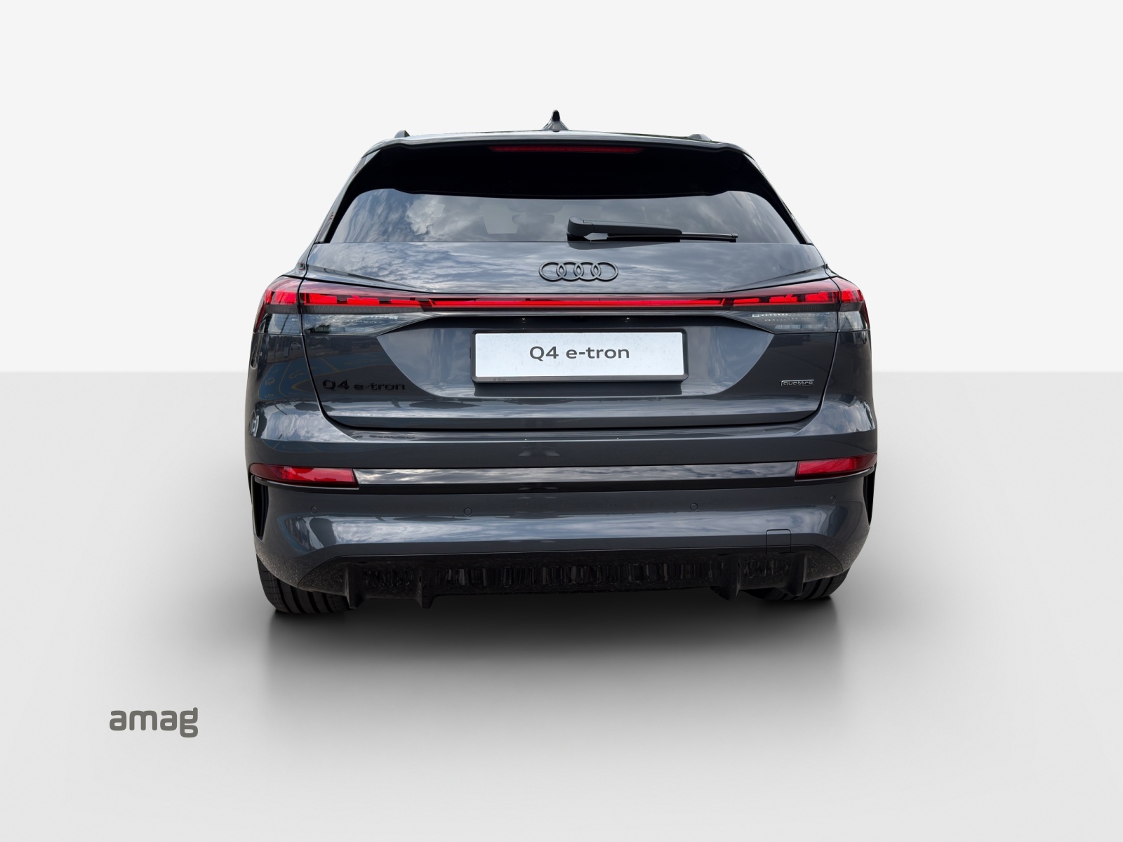AUDI Q4 e-tron SUV quattro performance-image-3