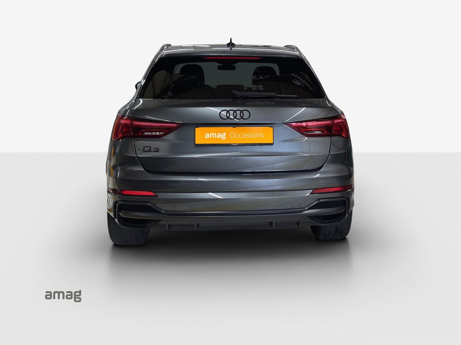 AUDI Q3 35 TFSI S line Attraction S-tronic-image-3