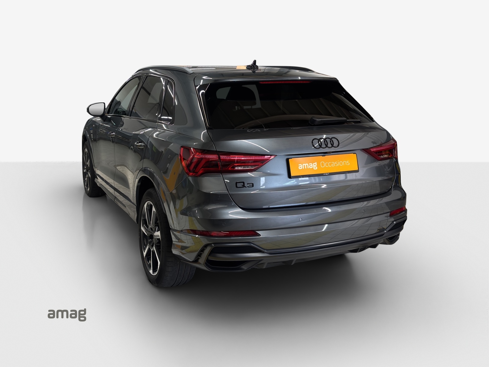 AUDI Q3 35 TFSI S line Attraction S-tronic-image-2