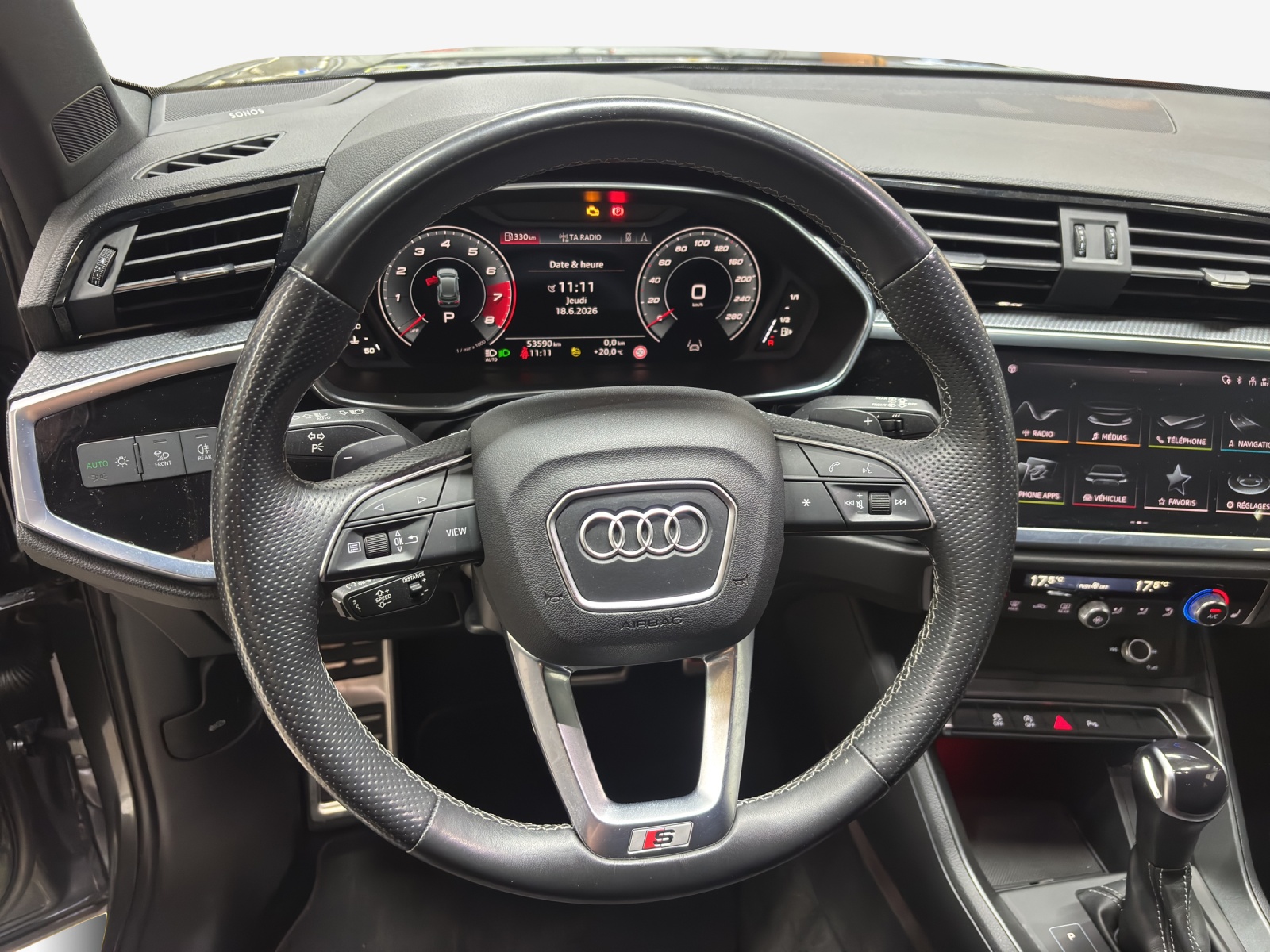 AUDI Q3 35 TFSI S line Attraction S-tronic-image-9