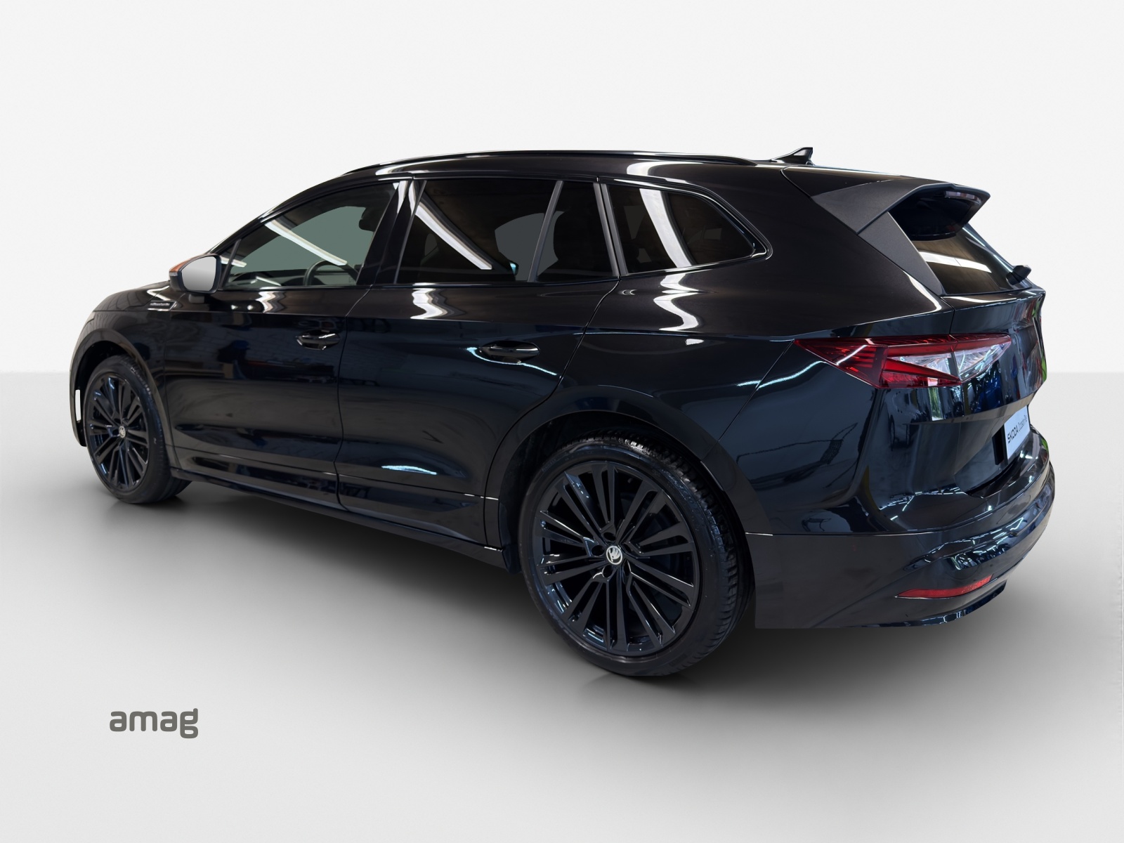AUDI Q3 35 TFSI S line Attraction S-tronic-showroom-element-2
