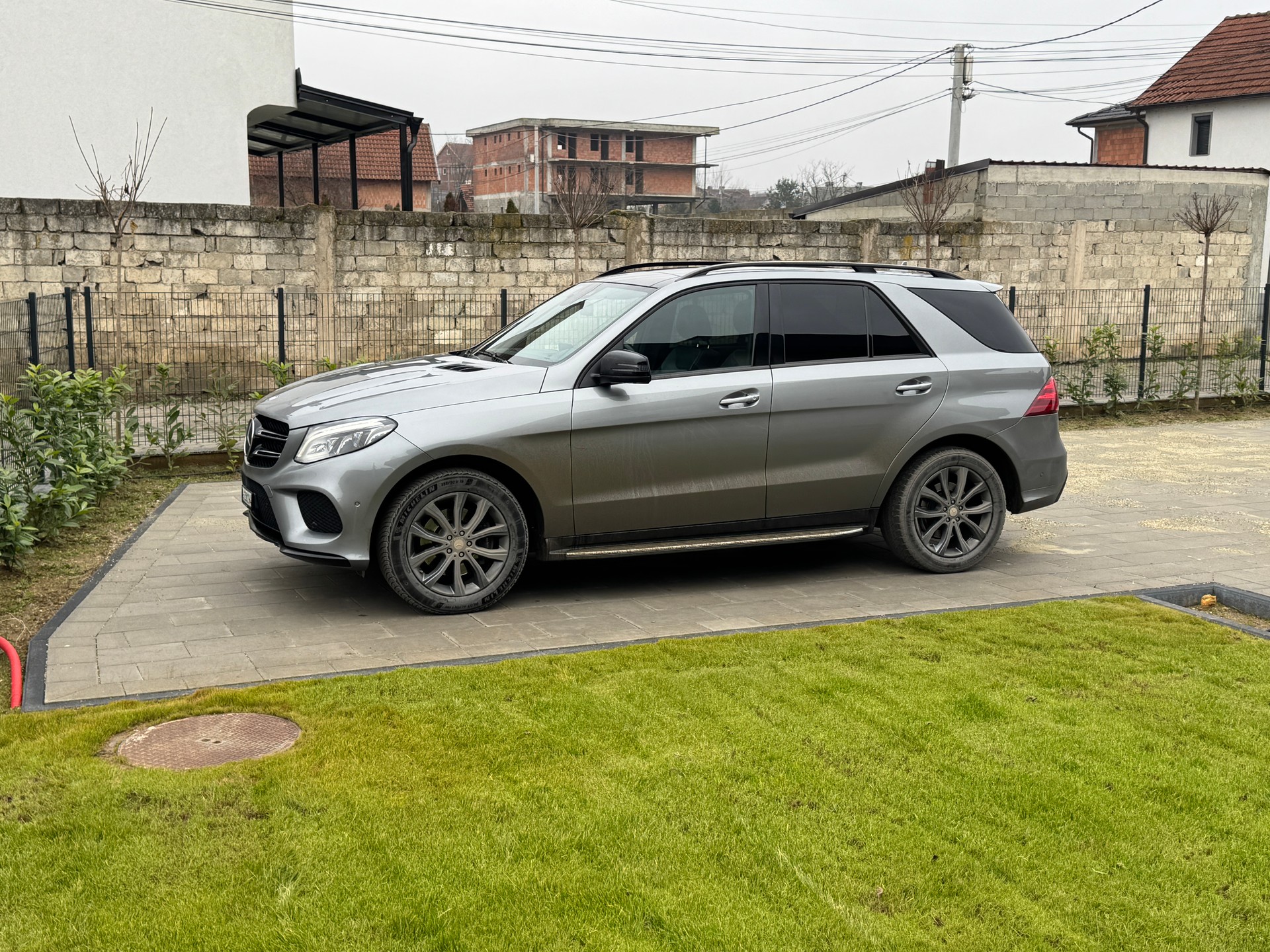 MERCEDES-BENZ GLE 350 d-image-0