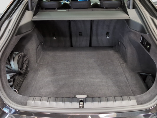 BMW i4 xDrive 40 M Sport Pro-image-11