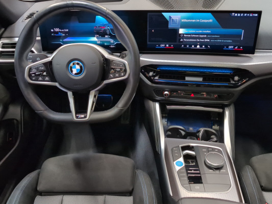 BMW i4 xDrive 40 M Sport Pro-image-10