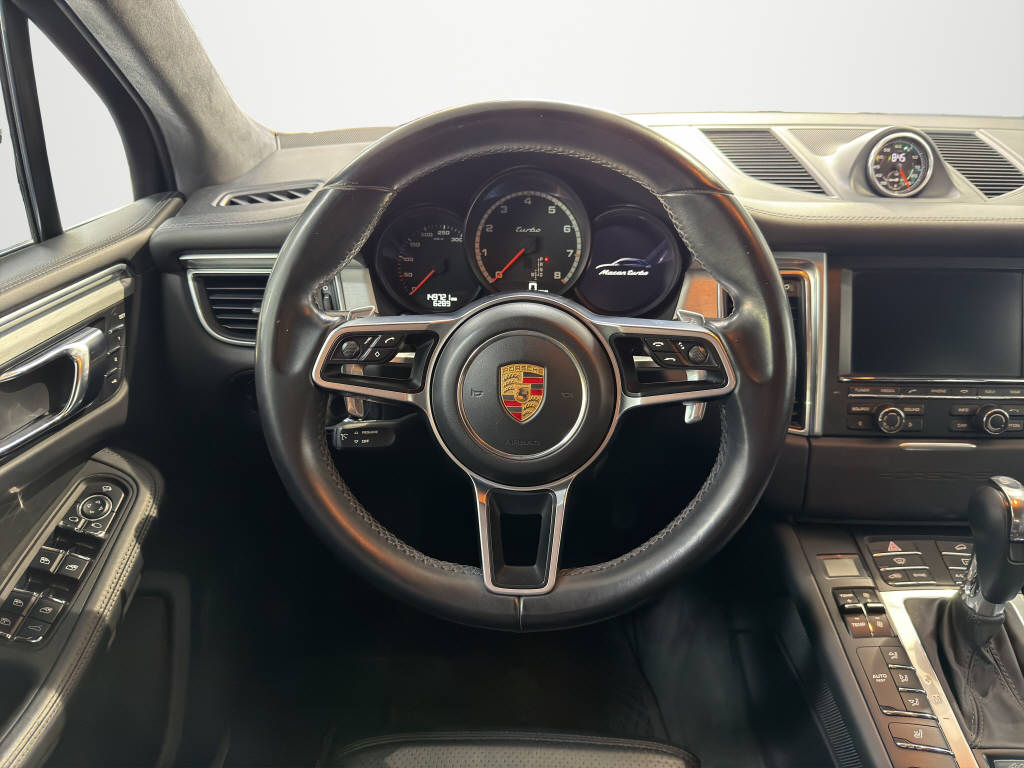 PORSCHE Macan 3.6 V6 Turbo-image-9