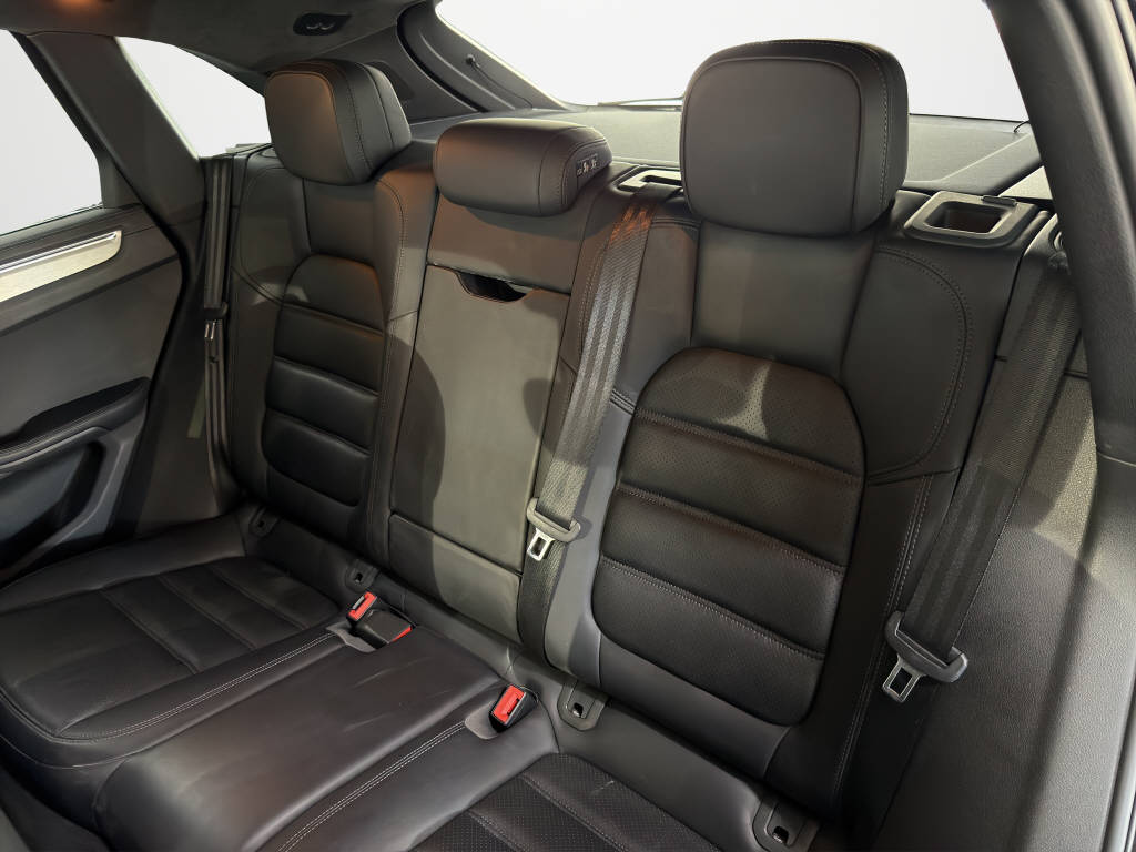 PORSCHE Macan 3.6 V6 Turbo-image-13