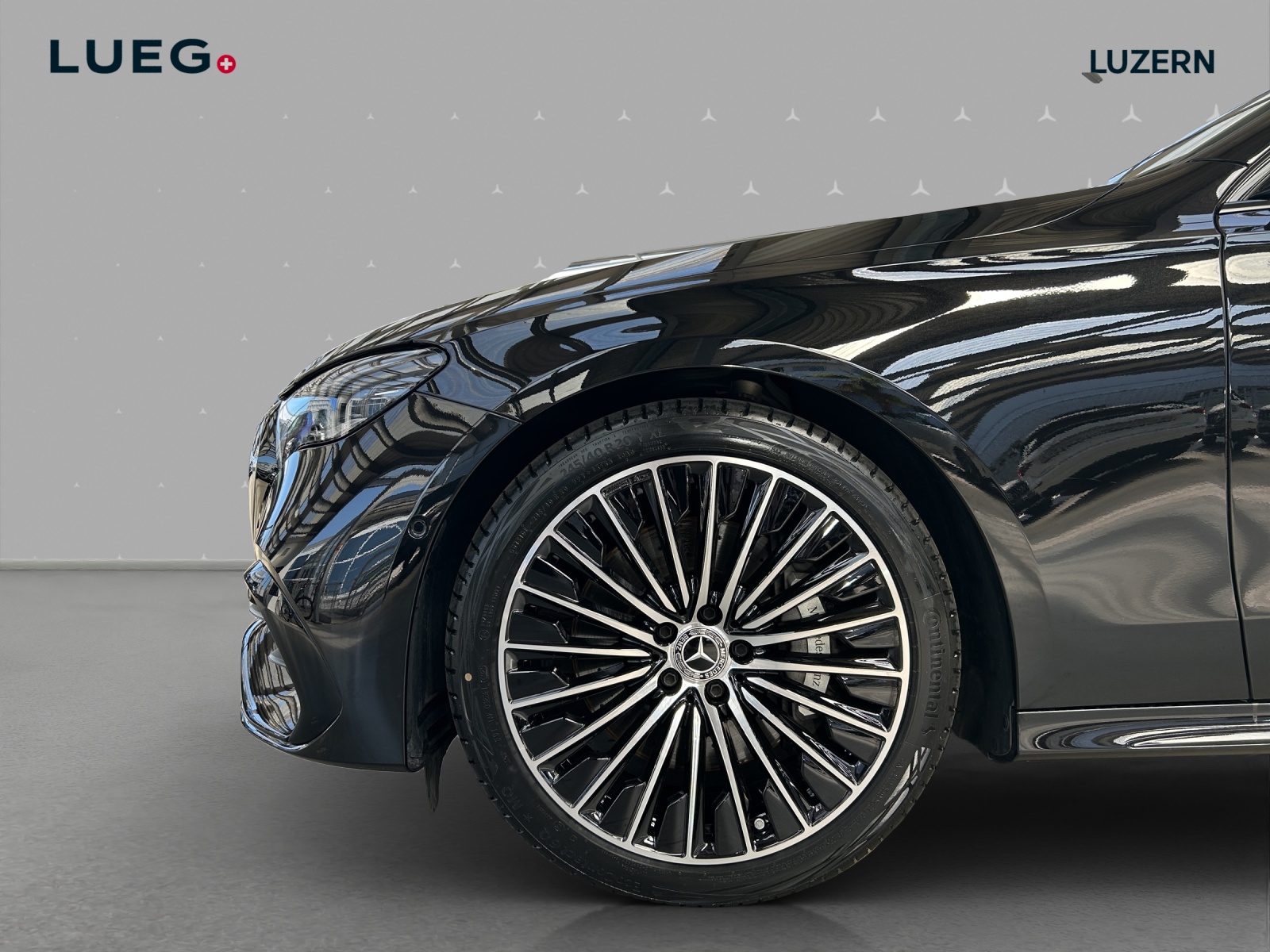 MERCEDES-BENZ E 220 d 4Matic 9G-Tronic-image-6