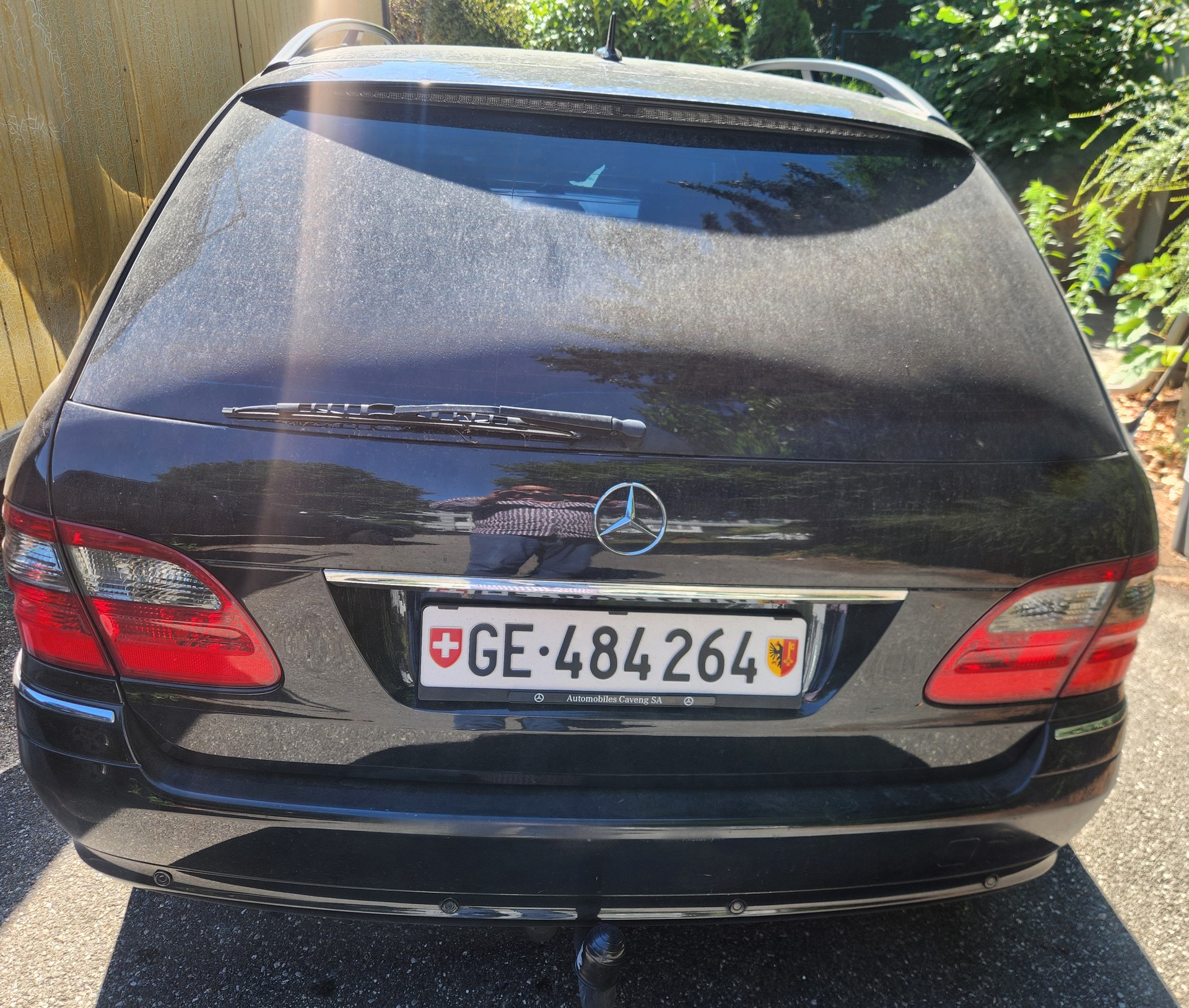 MERCEDES-BENZ E 320 CDI-image-1