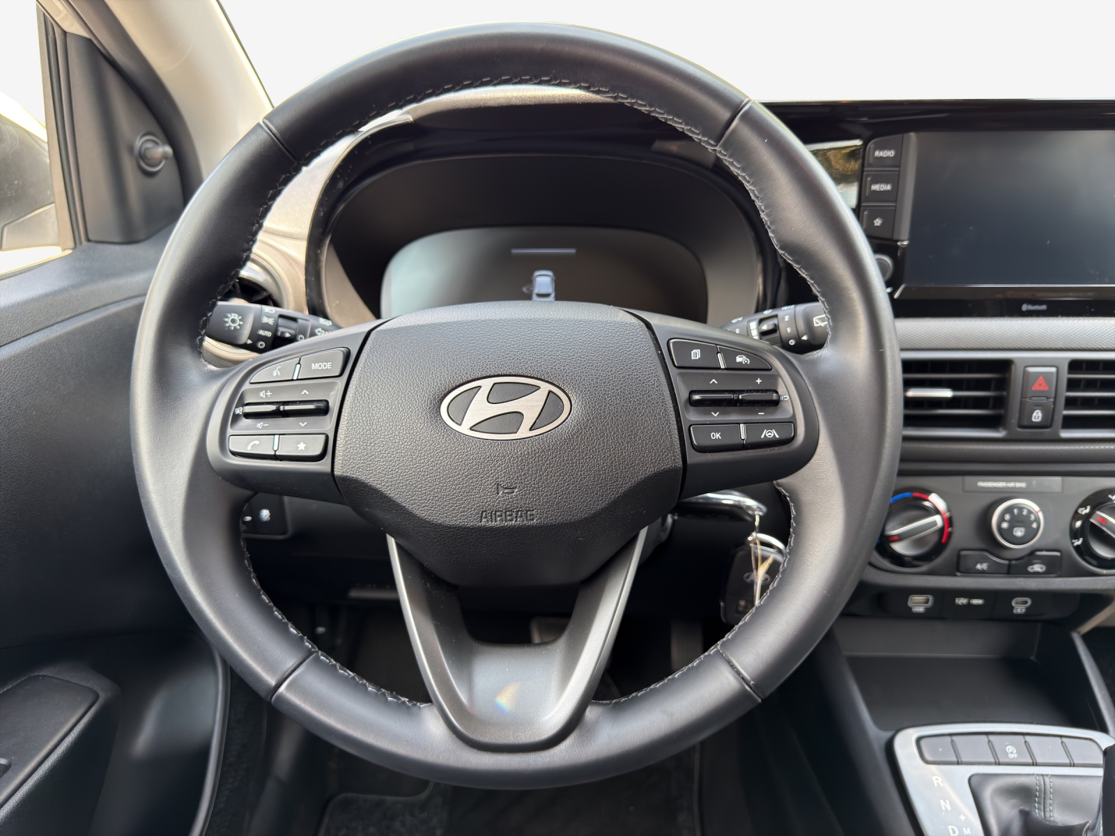 HYUNDAI i10 1.0 Origo Automat-image-9