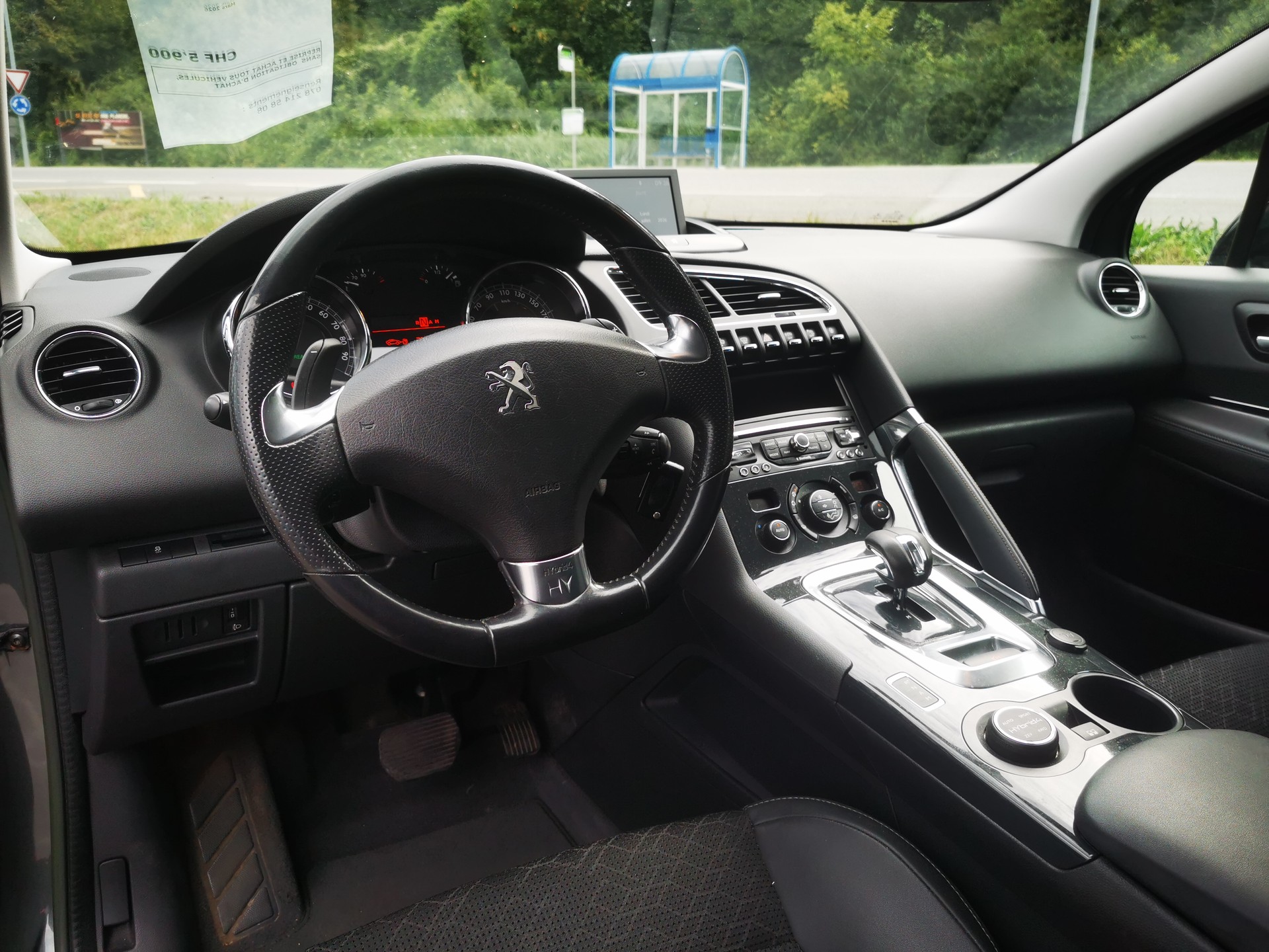 PEUGEOT 3008 HYbrid4 2.0 HDI ETG6-image-7