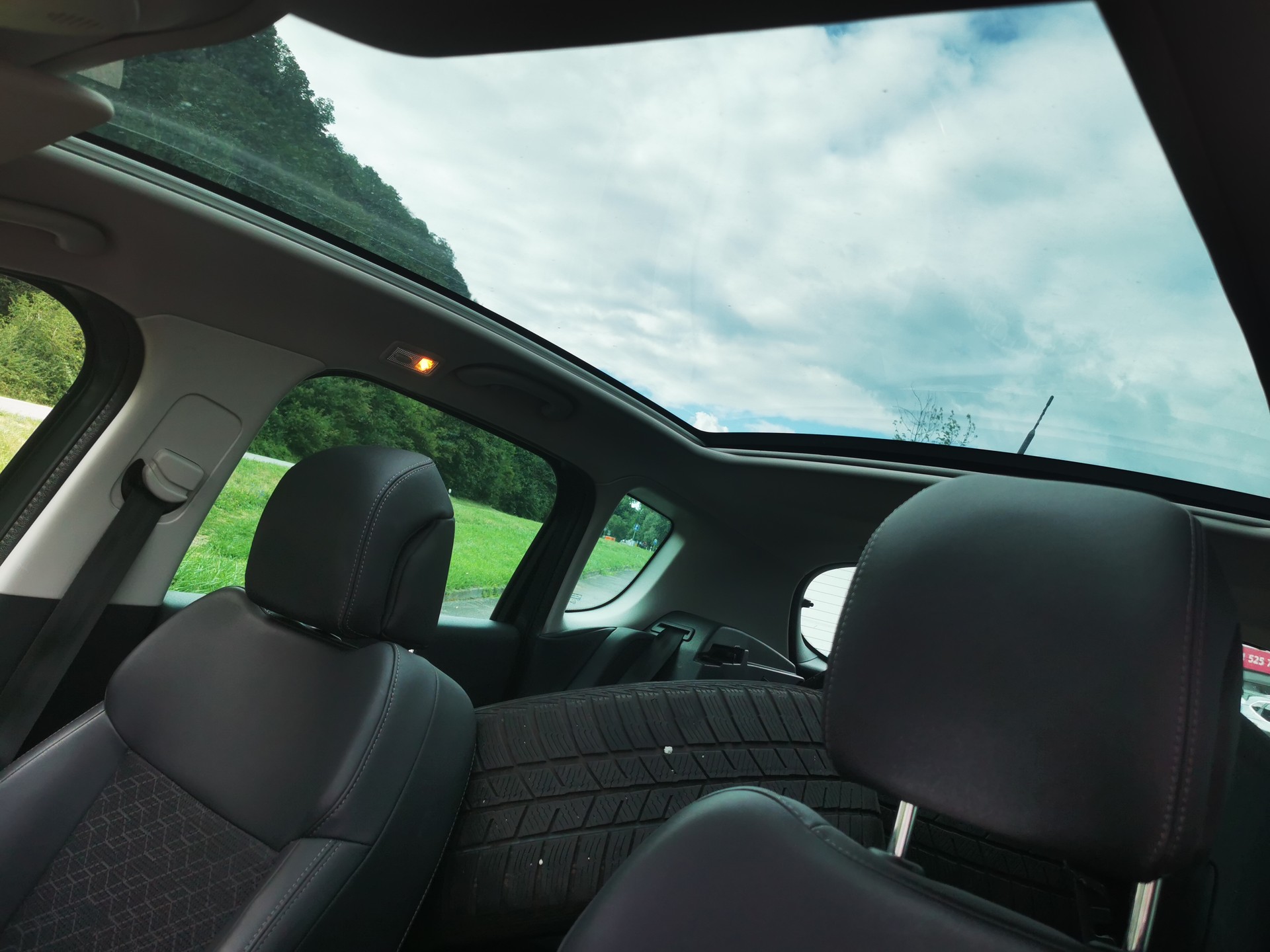 PEUGEOT 3008 HYbrid4 2.0 HDI ETG6-image-6
