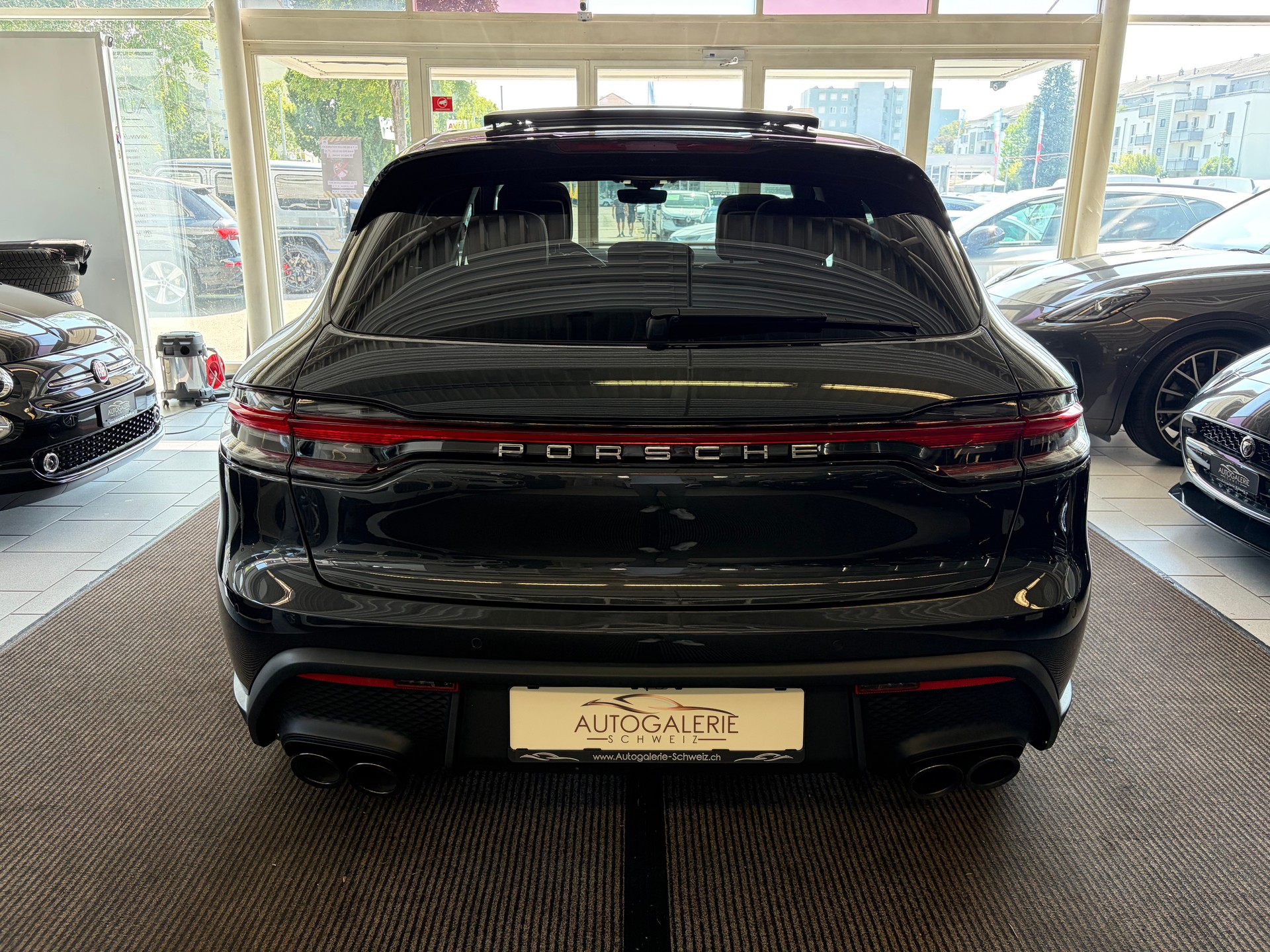 PORSCHE Macan PDK | CH | Swiss Package | Sitzbelüftung | PDLS+ | Panorama | 18-Weg Sportsitze |-image-24