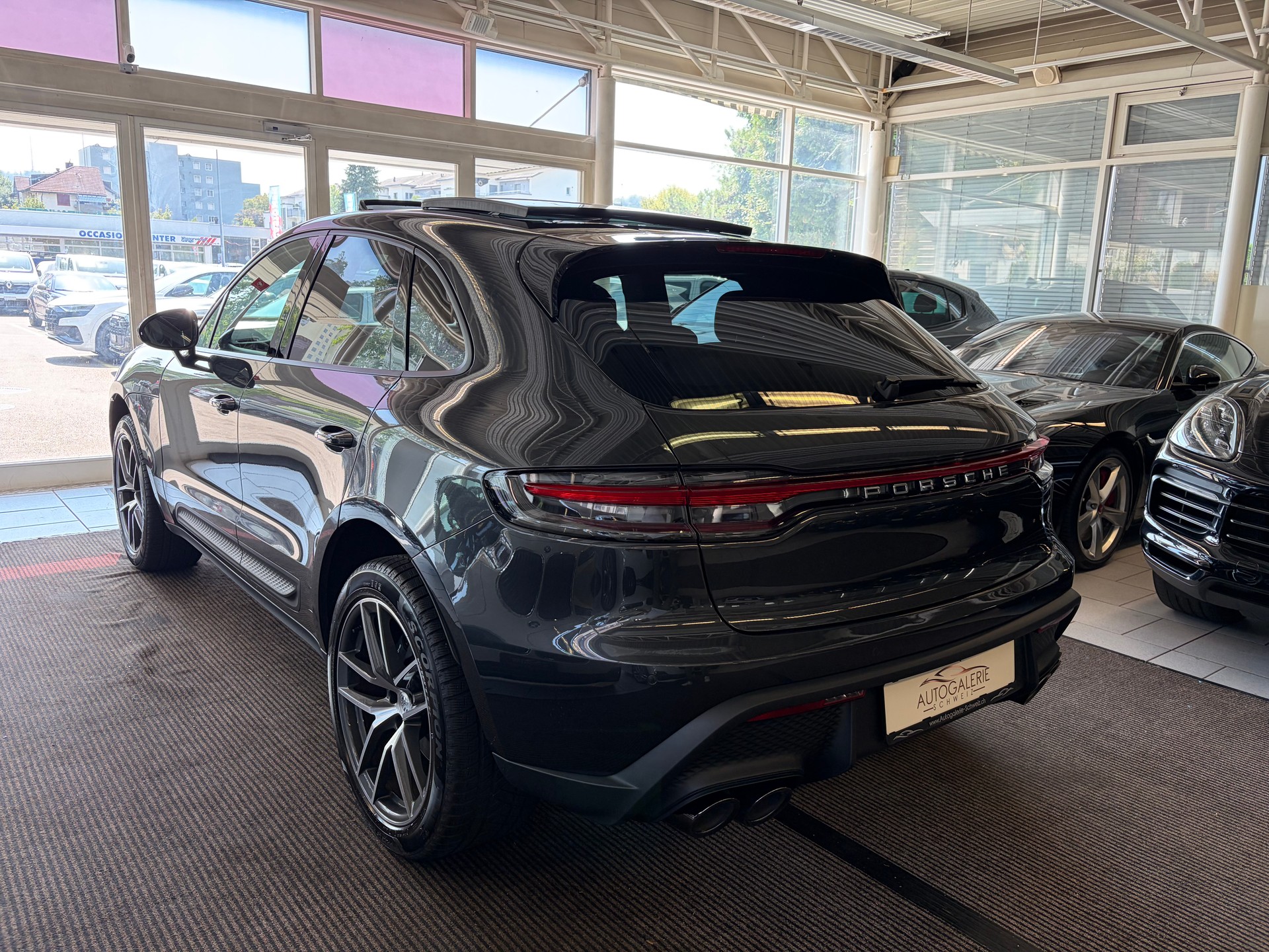 PORSCHE Macan PDK | CH | Swiss Package | Sitzbelüftung | PDLS+ | Panorama | 18-Weg Sportsitze |-image-10