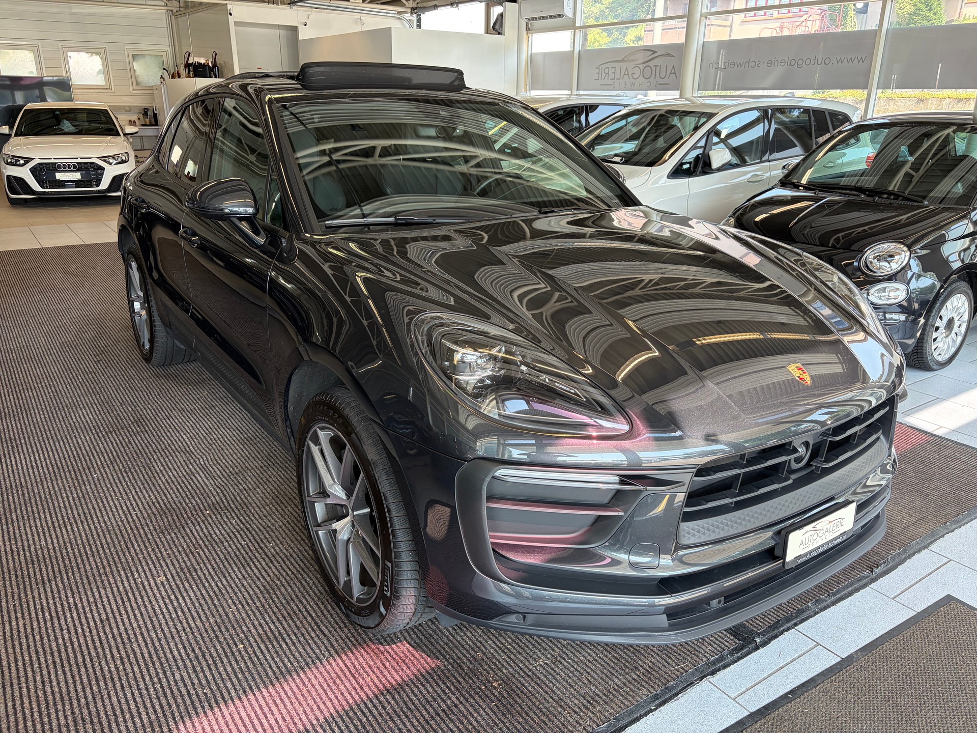 PORSCHE Macan PDK | CH | Swiss Package | Sitzbelüftung | PDLS+ | Panorama | 18-Weg Sportsitze |-image-32