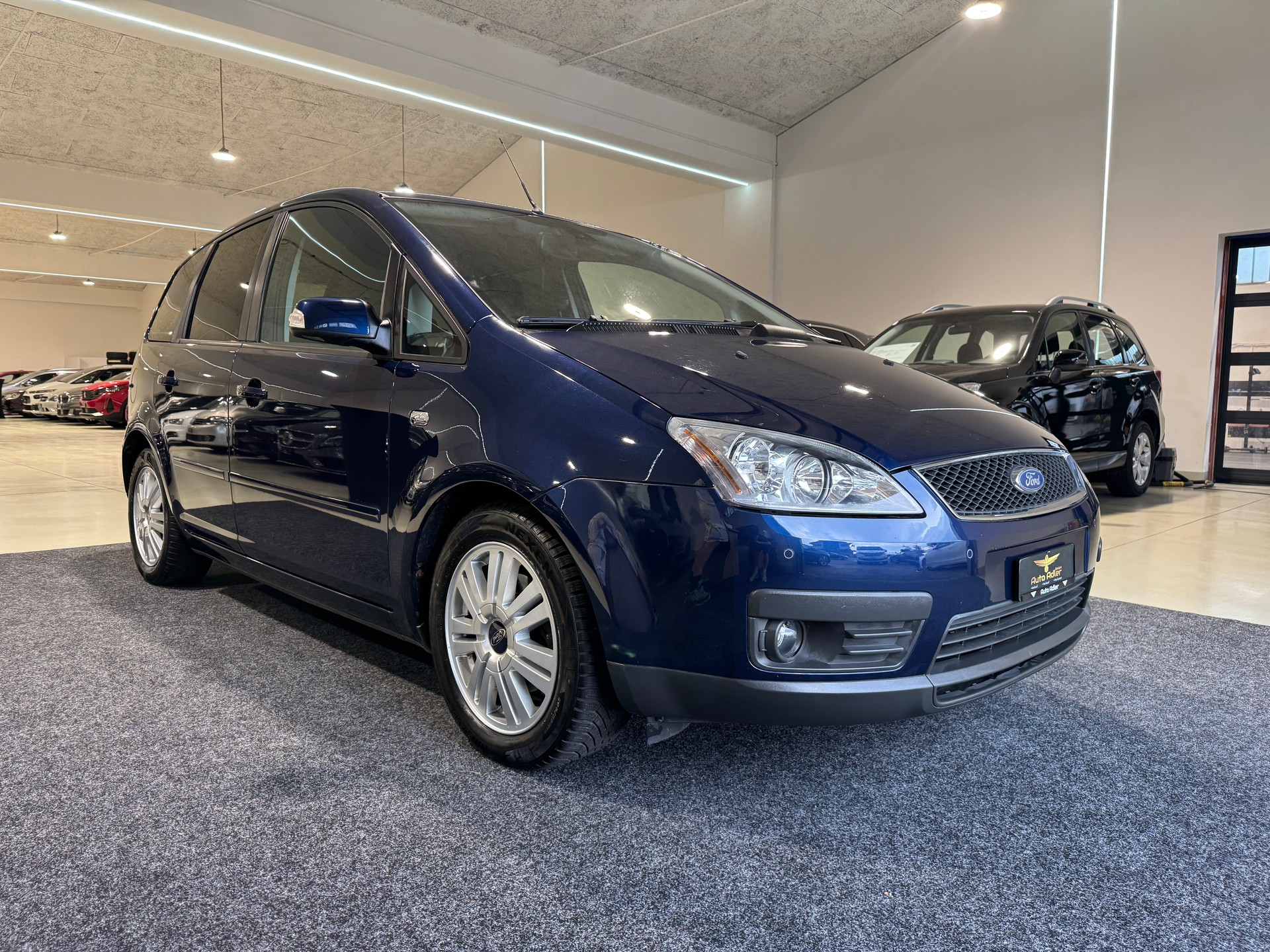 FORD Focus C-Max 2.0 Ghia-showroom-element-2